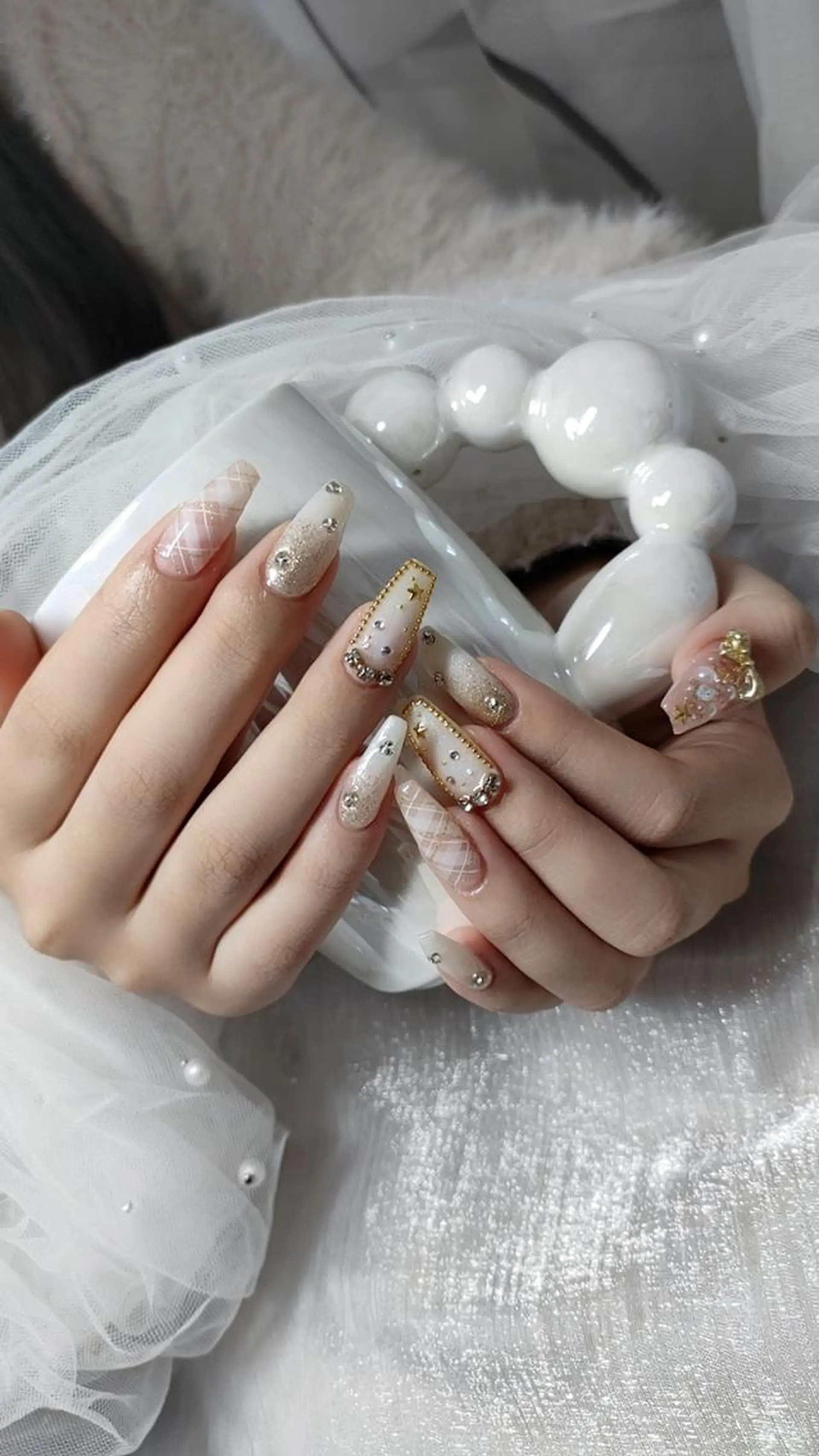 ネイル &ME ネイルサロンのネイルデザイン