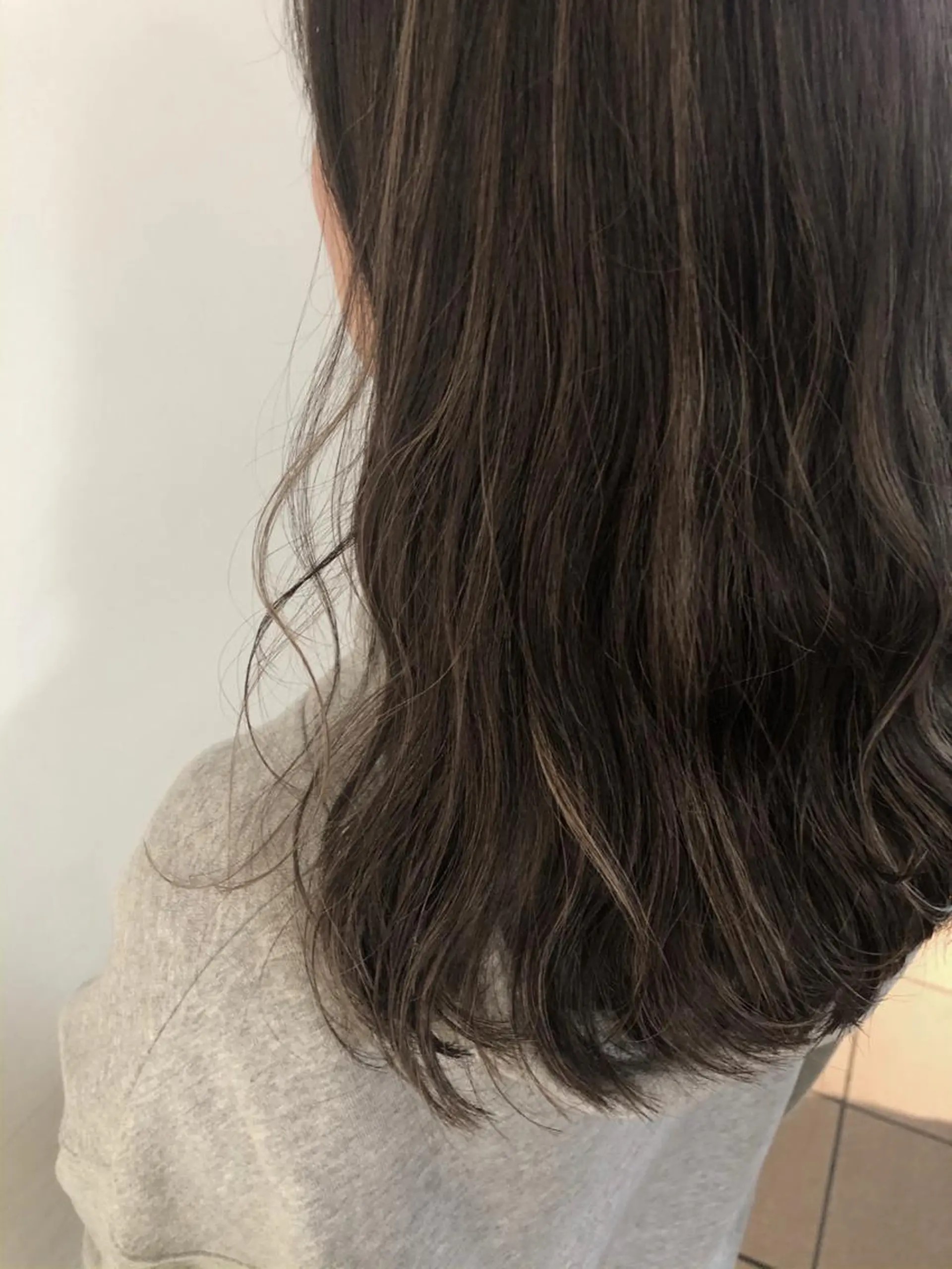 セミロング カラー ハイライトカラー ハイライト 韓国hair ·͜· watanabeのヘアスタイル