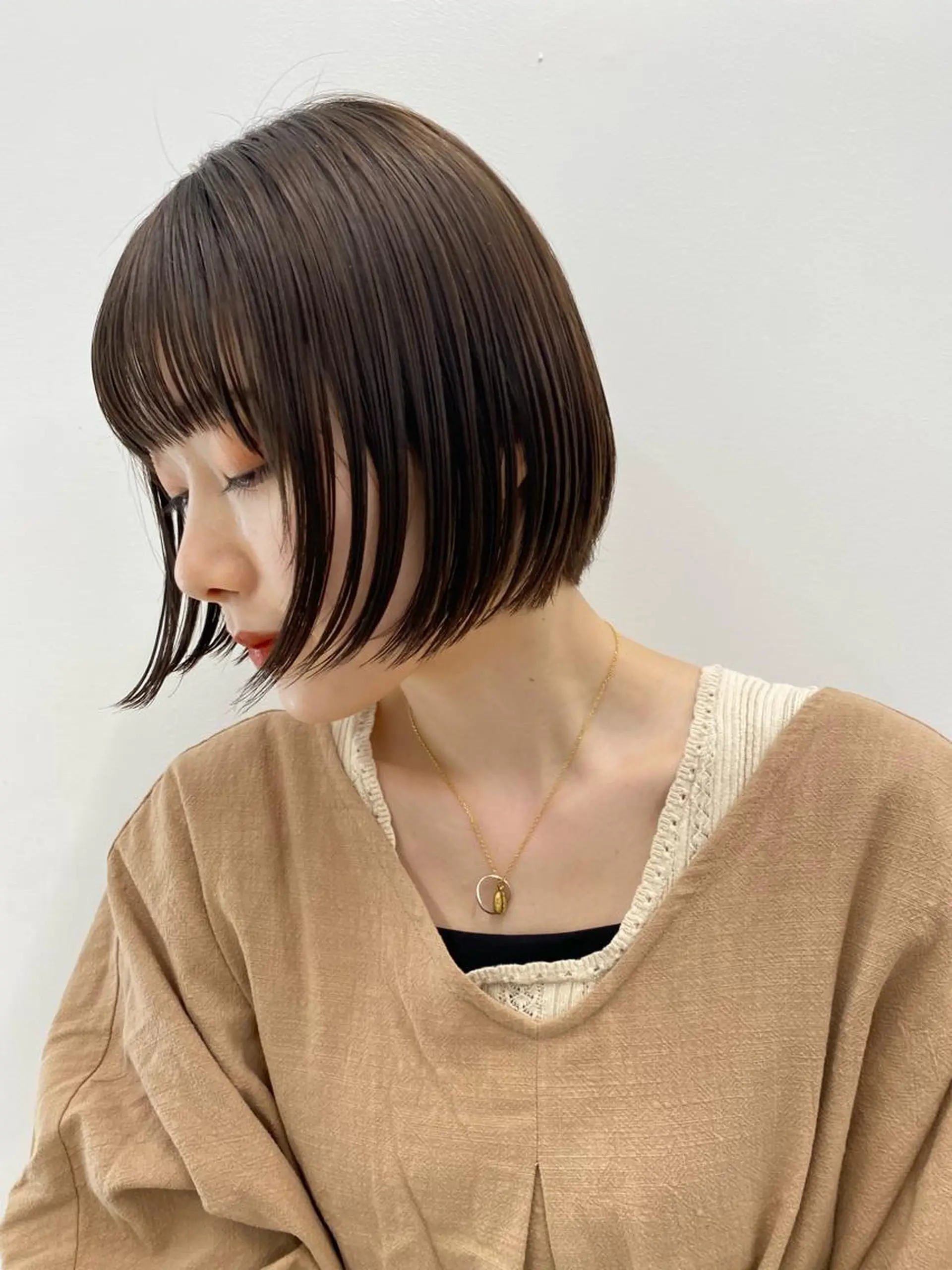 ショート カラー ベージュカラー ボブ カット ヘアカラー Lomalia 🤍🫧/makoのマツエク・マツパデザイン