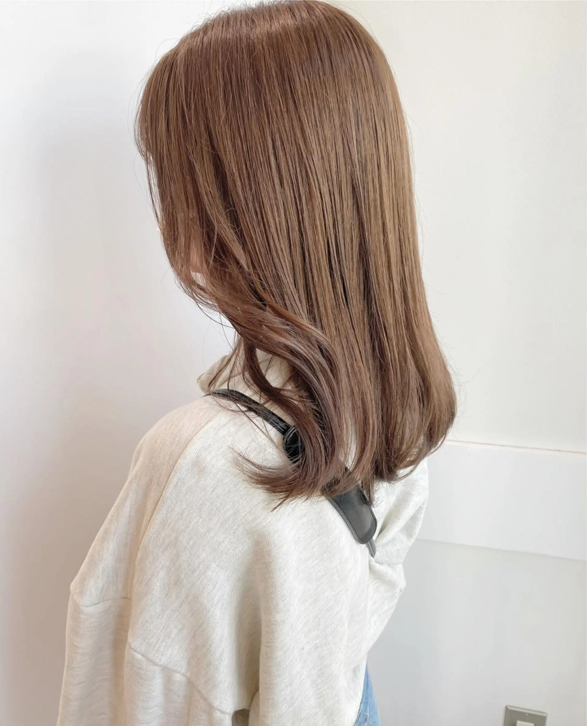 セミロング カラー ウルフカット ハッシュカット/七海のヘアスタイル