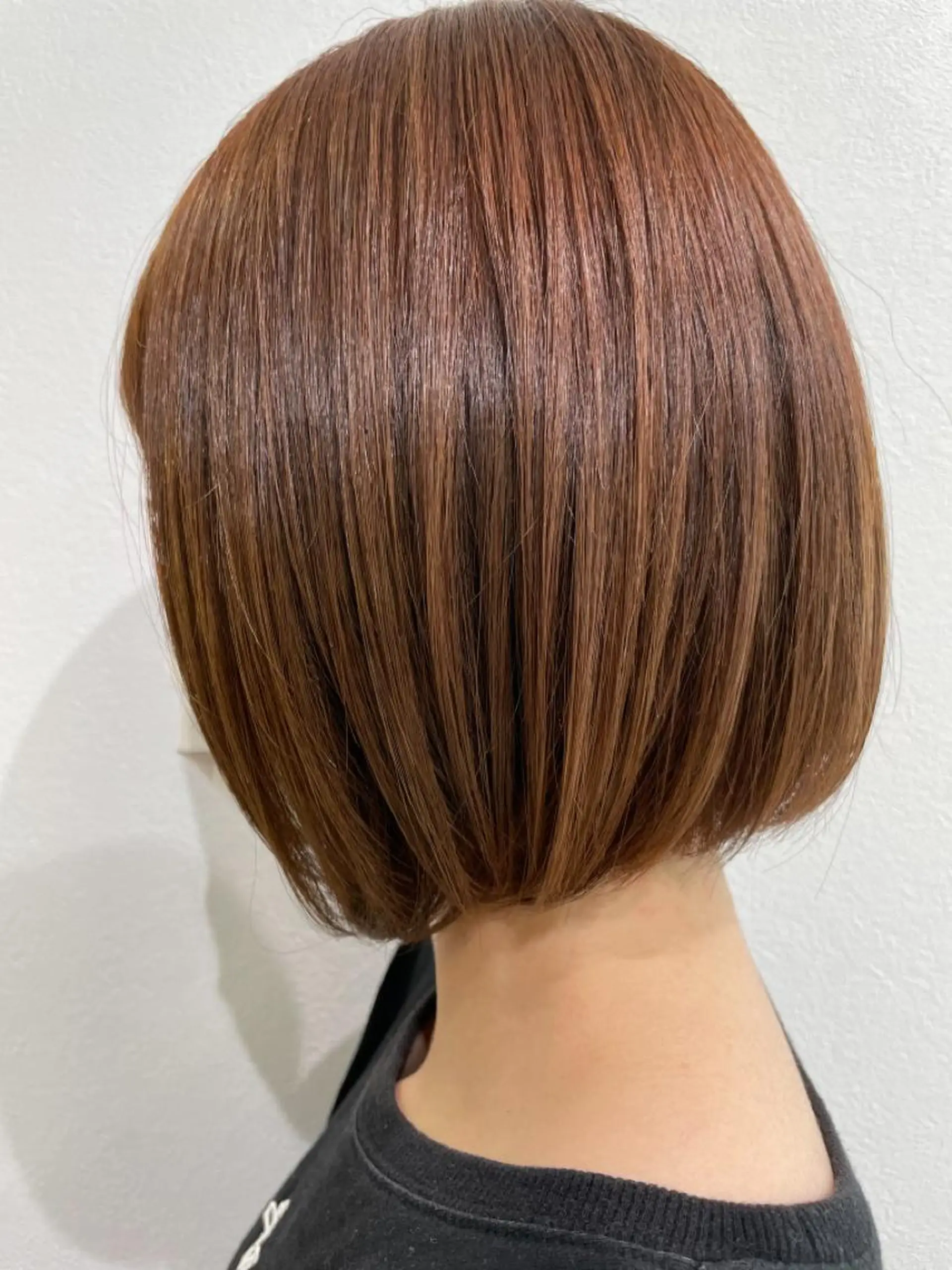 カラー 渡部凌我 小顔ウルフ ハイトーンカラーのヘアスタイル