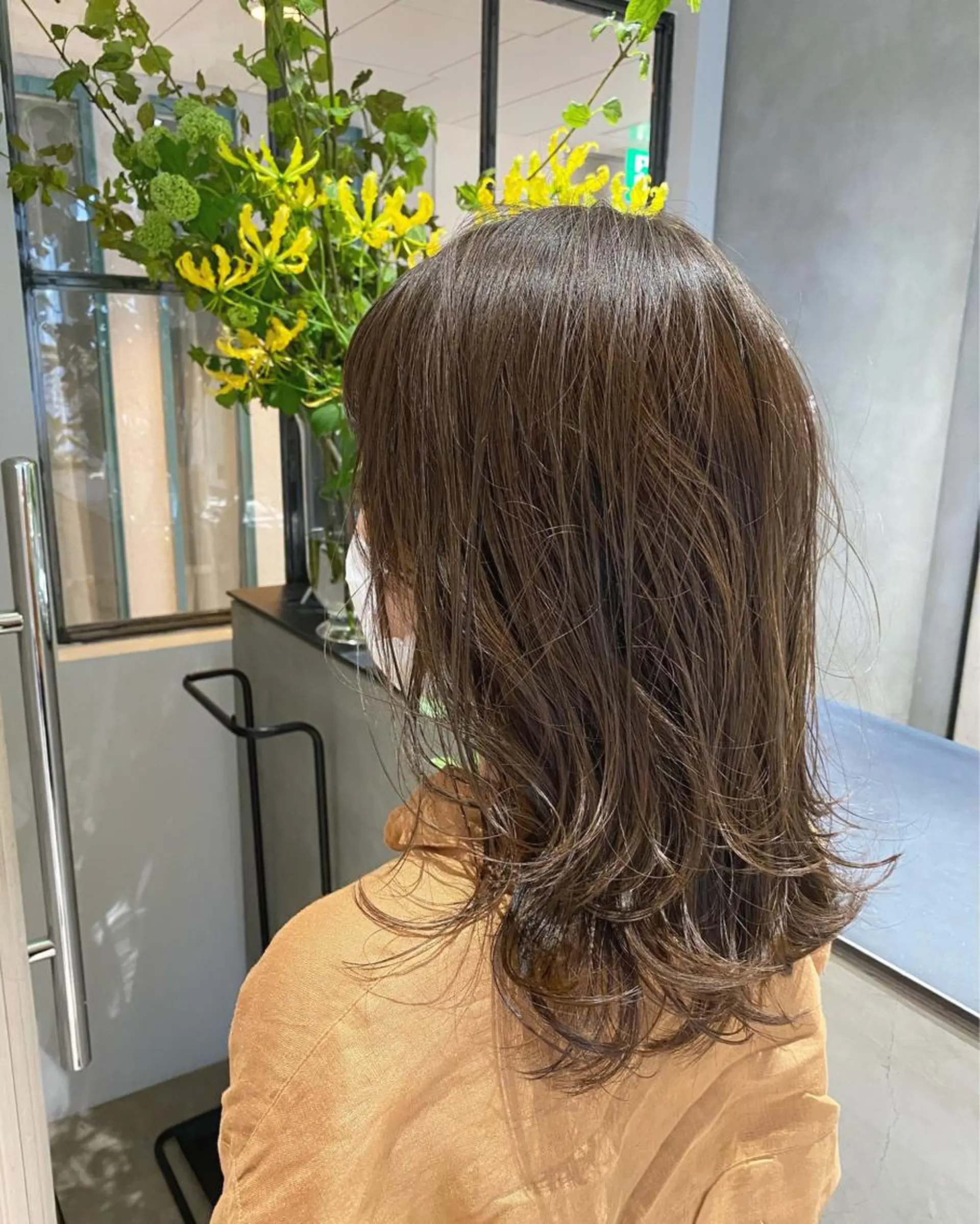 カラー 秋山 裕香のヘアスタイル