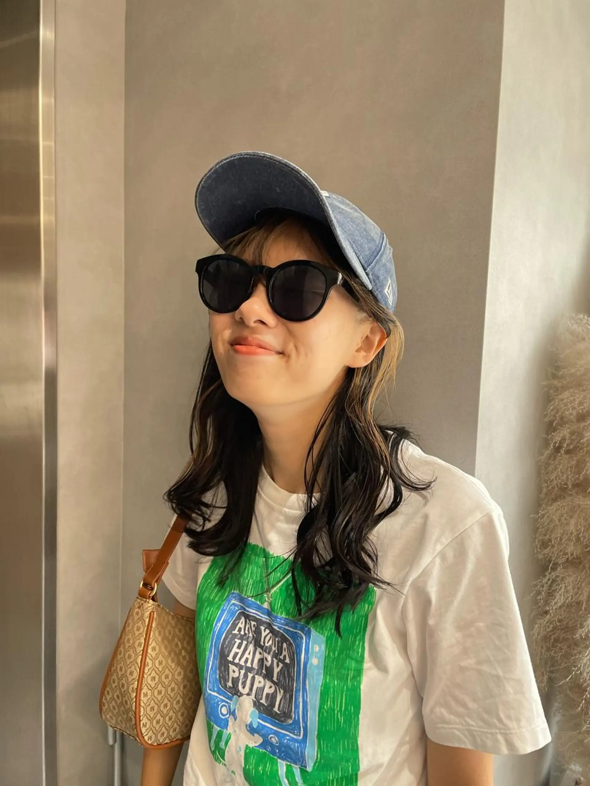 ミディアム カラー yui/ layer cutのヘアスタイル