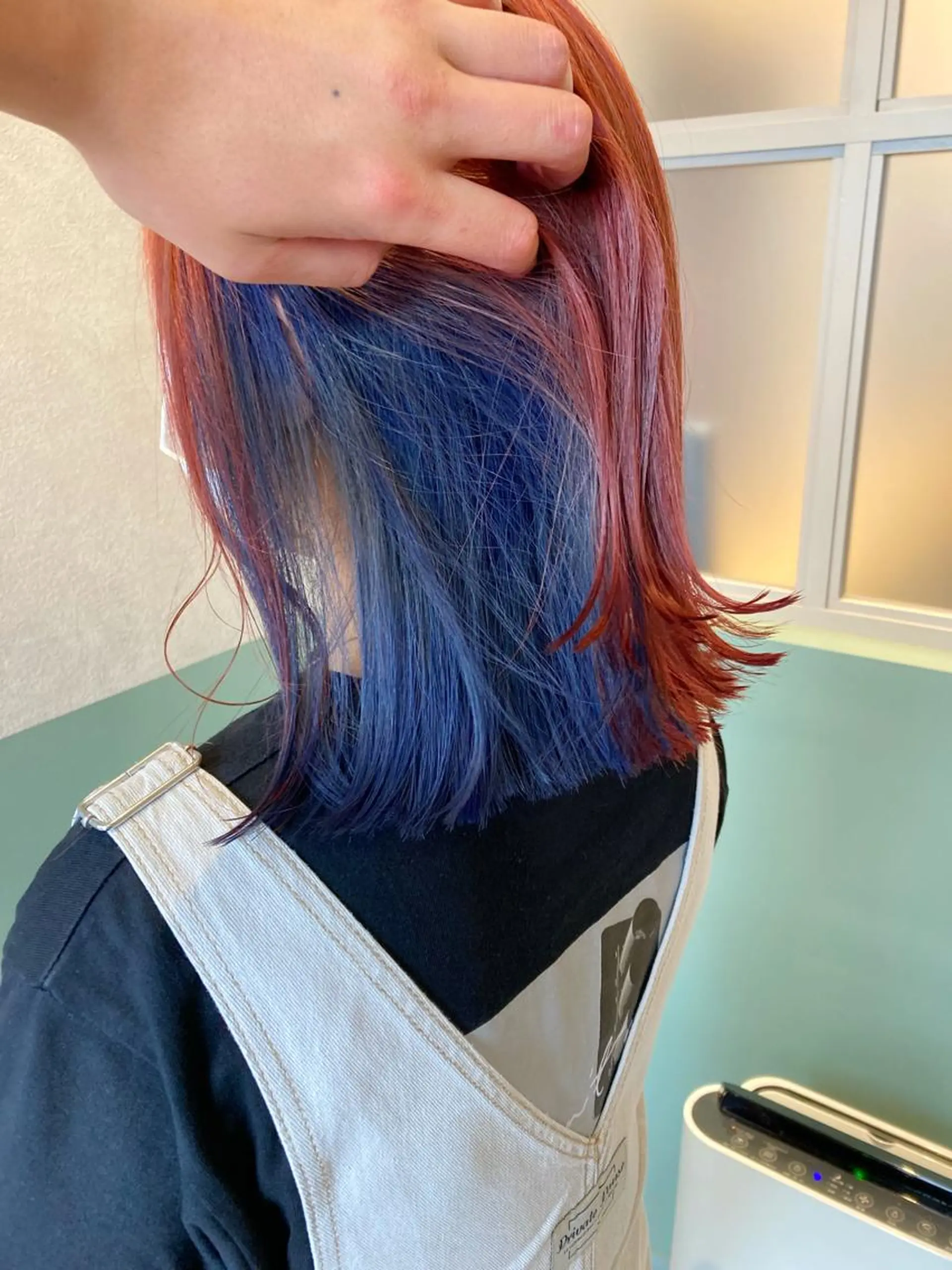 ミディアム カラー アッシュ アッシュグレー アッシュグレージュ バレイヤージュ ベージュカラー カット ヘアカラー ボブ/ハイトーン 福生Radix 下田のヘアスタイル