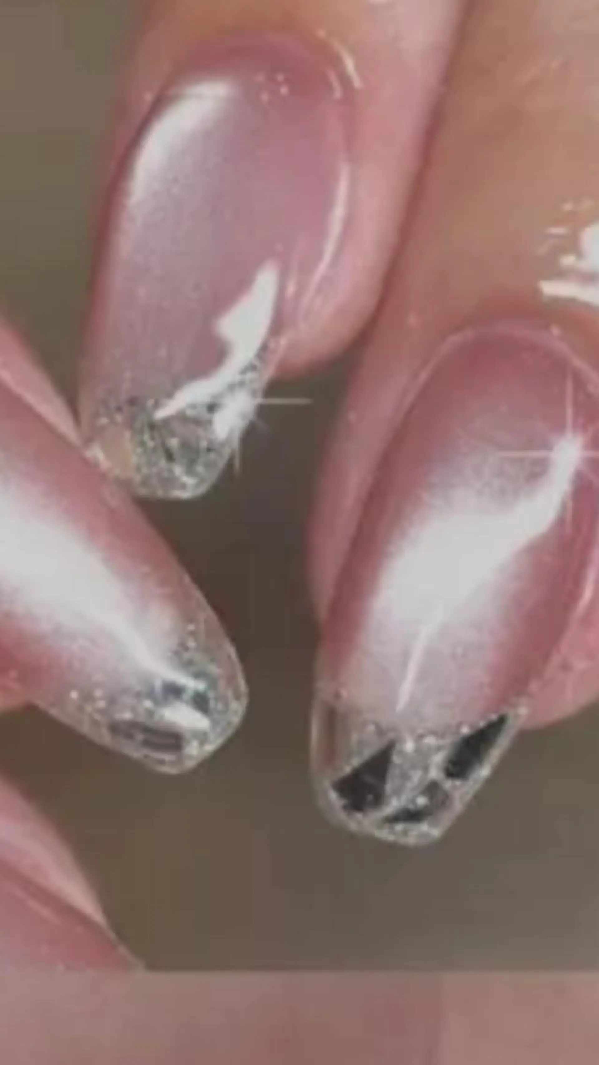 ネイル フレンチネイル ガラスフレンチ ハンドネイル SalonLinda Madokaのネイルデザイン