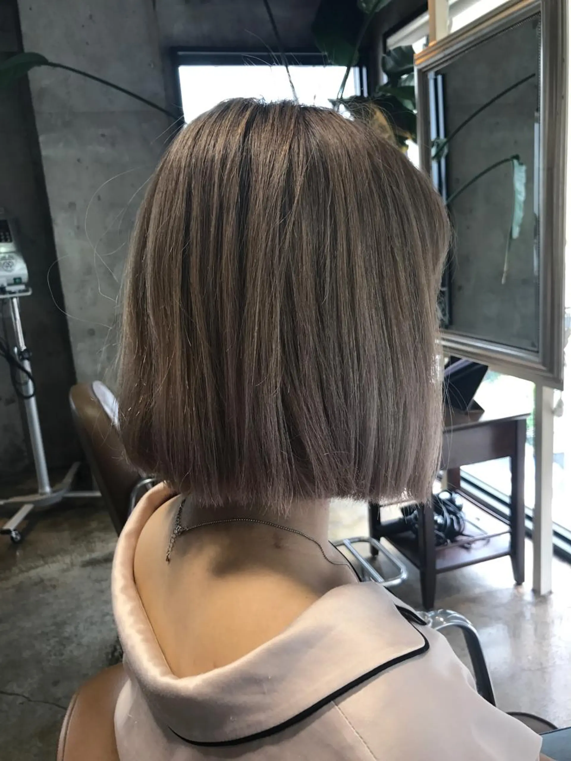 ショート カラー パーマ ヘアアレンジ メンズ キッズ ネイル ダブルカラー グレージュ サロンドミルク 原宿のヘアスタイル