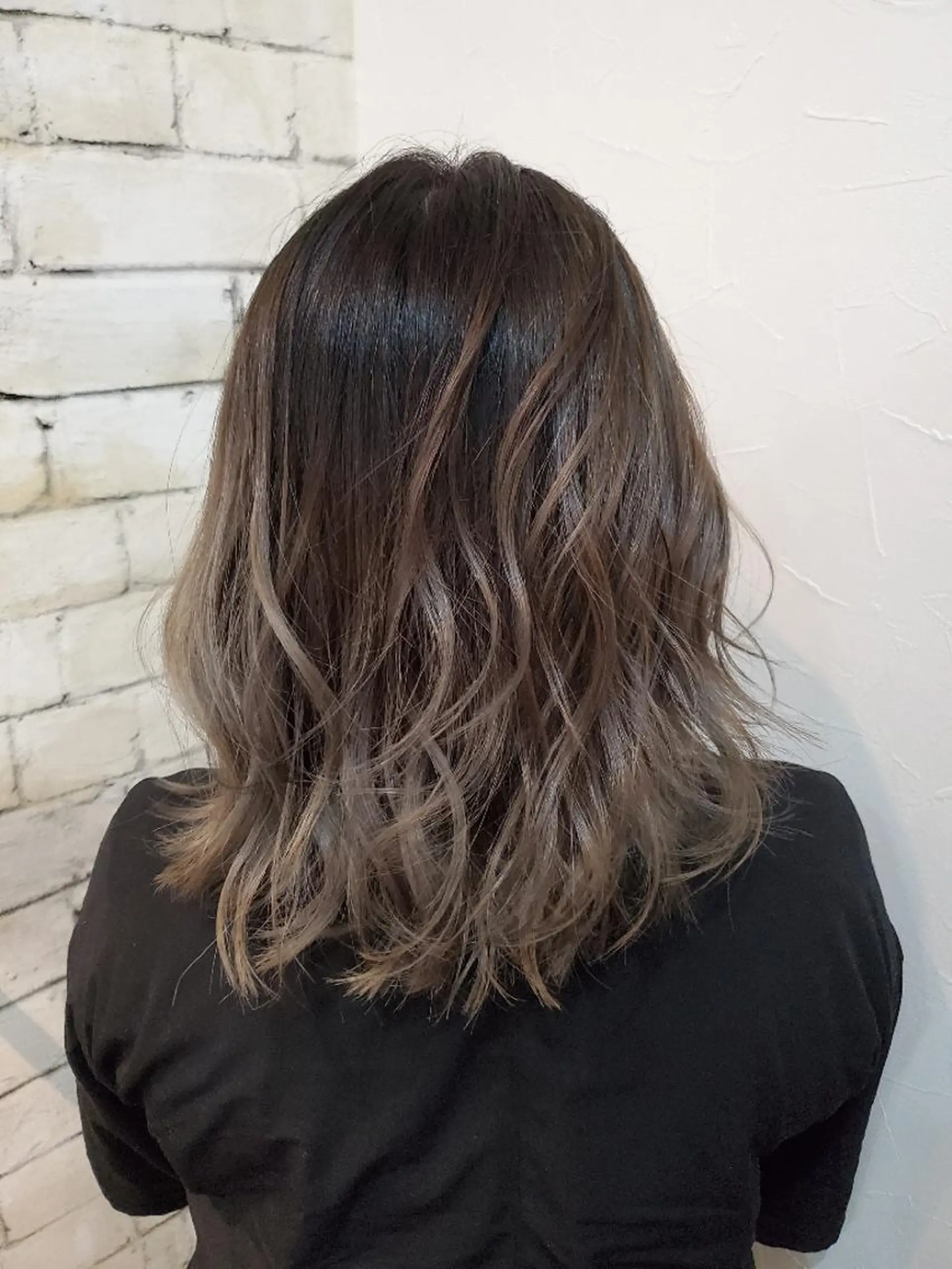 セミロング カラー ネイル マツエク・マツパ パーマ ヘアアレンジ グラデーションカラー ハイライトカラー ハイライト グラデーション まとまり💯悩み改善 ★松本尚弥★店長のヘアスタイル