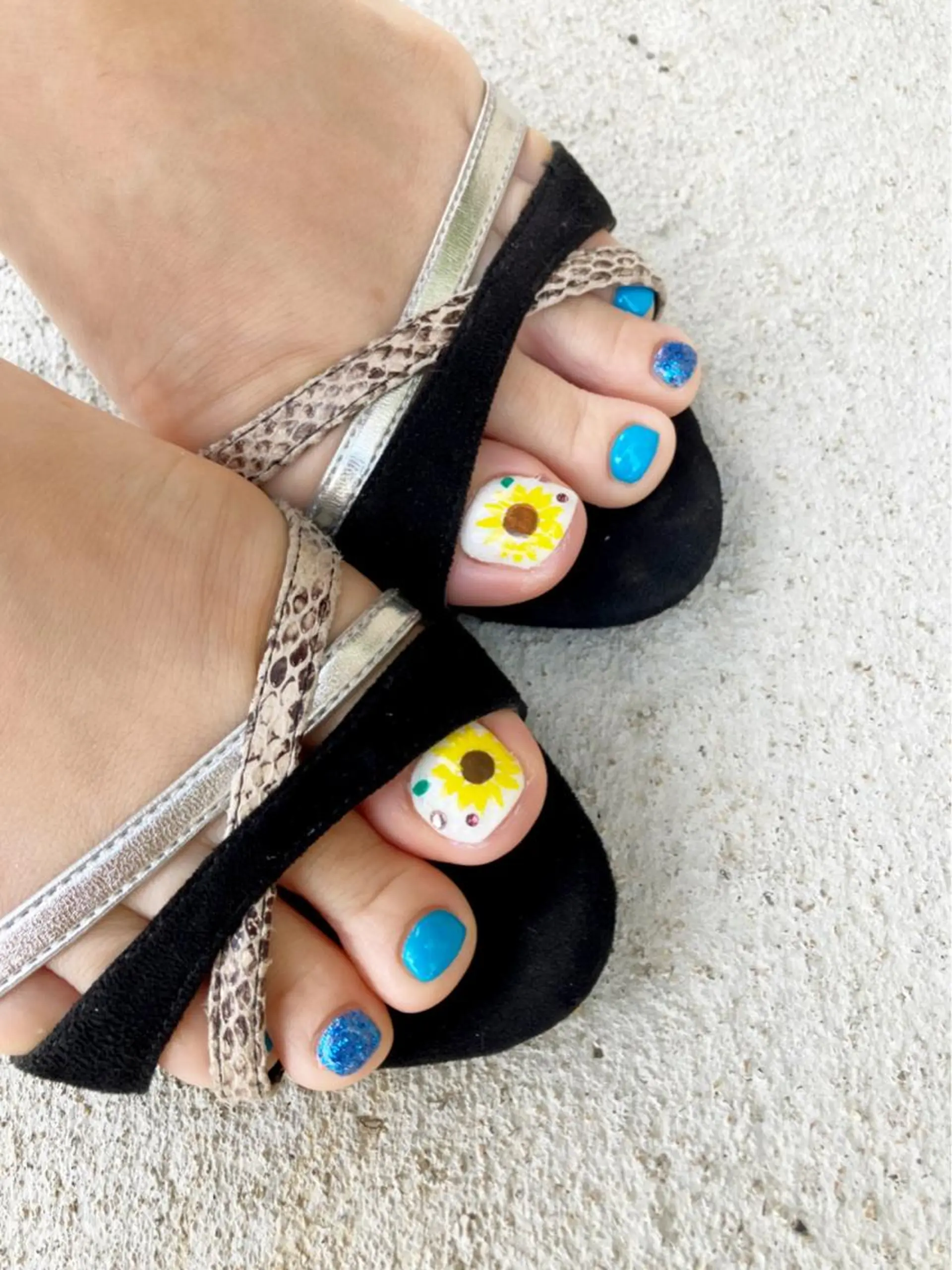 ネイル フットネイル フットネイル auladenail アウラデネイルのネイルデザイン