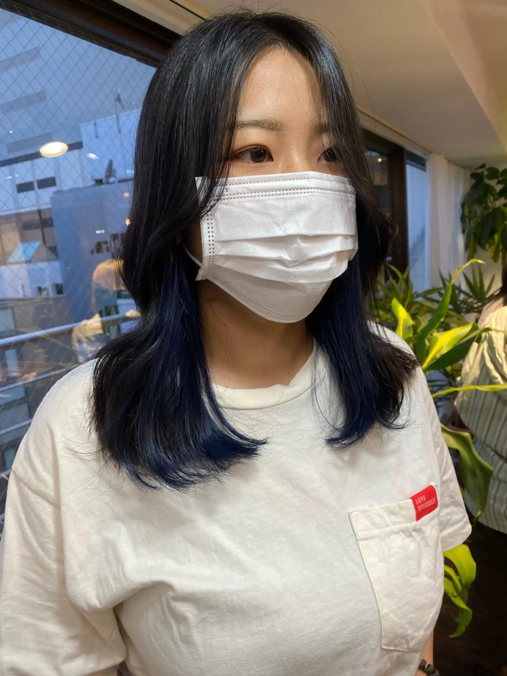 セミロング カラー ヘアアレンジ ブルーカラー インナーカラー ヨシンモリ 韓国風ヘア レイヤーカット カット ヘアカラー トリートメント レイヤーカット×髪質 改善🇰🇷シオリのヘアスタイル