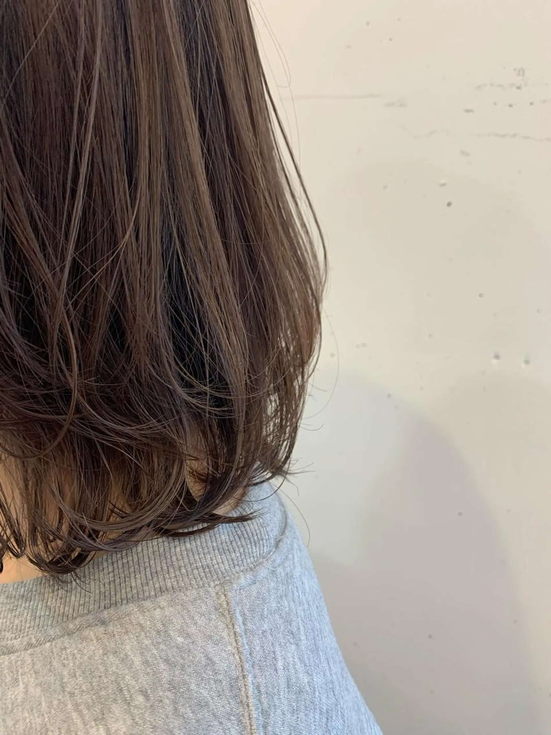 ミディアム アッシュ まろやかカラー🤎 みなとまほのヘアスタイル