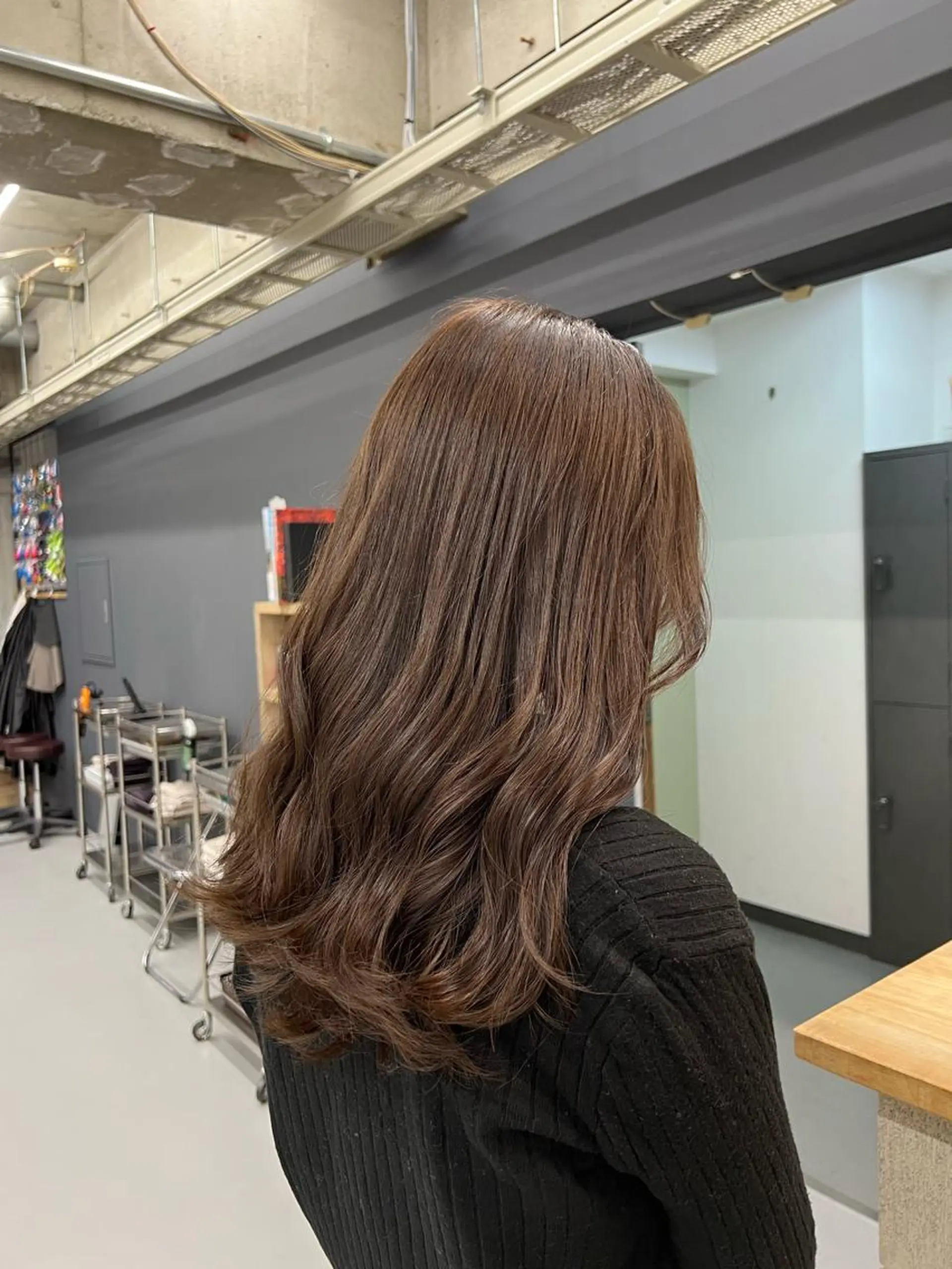 カラー アッシュ ベージュカラー スパイキーショート パーマ　具志堅　太志のヘアスタイル