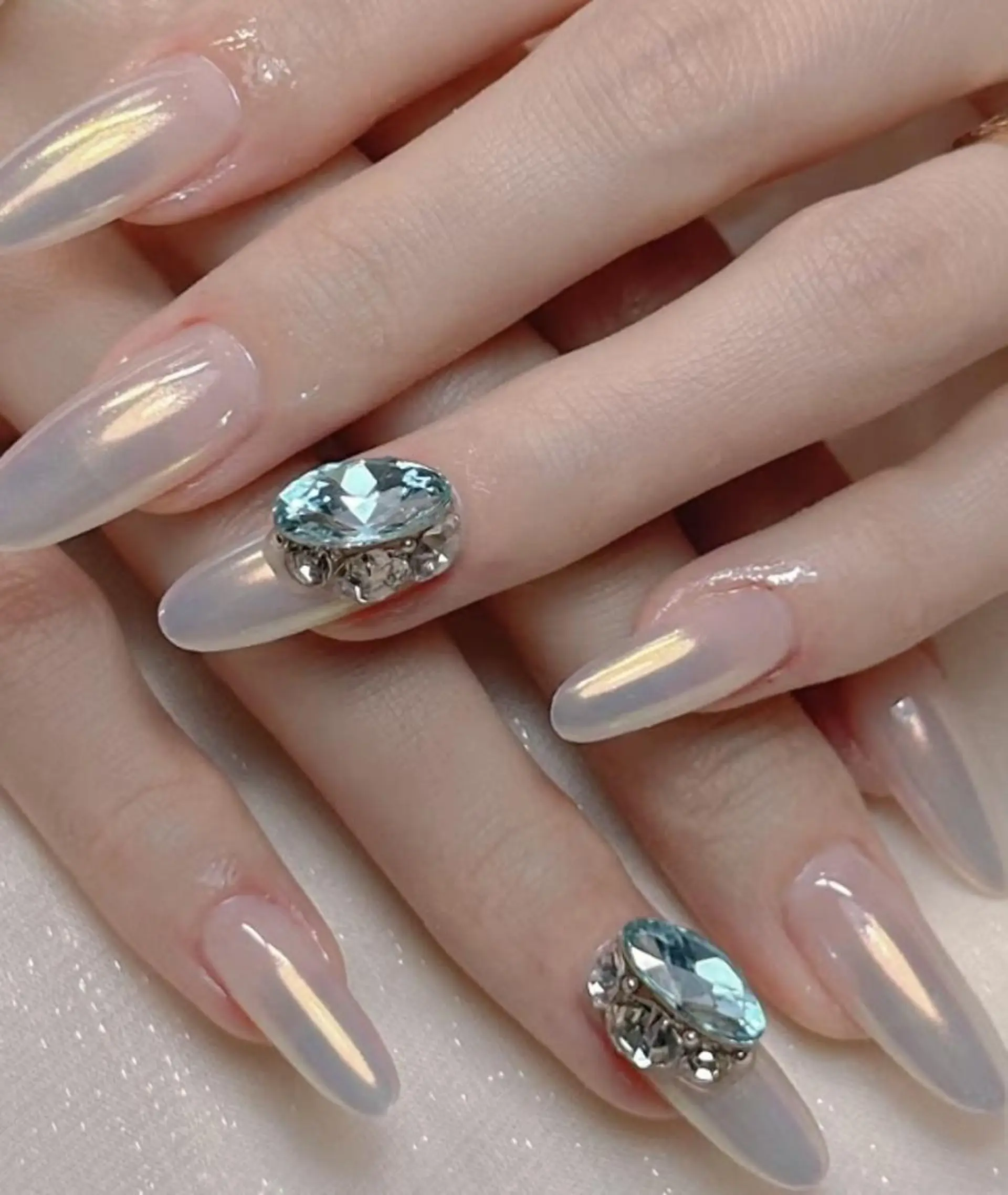 ネイル VIVIAN リサのネイルデザイン