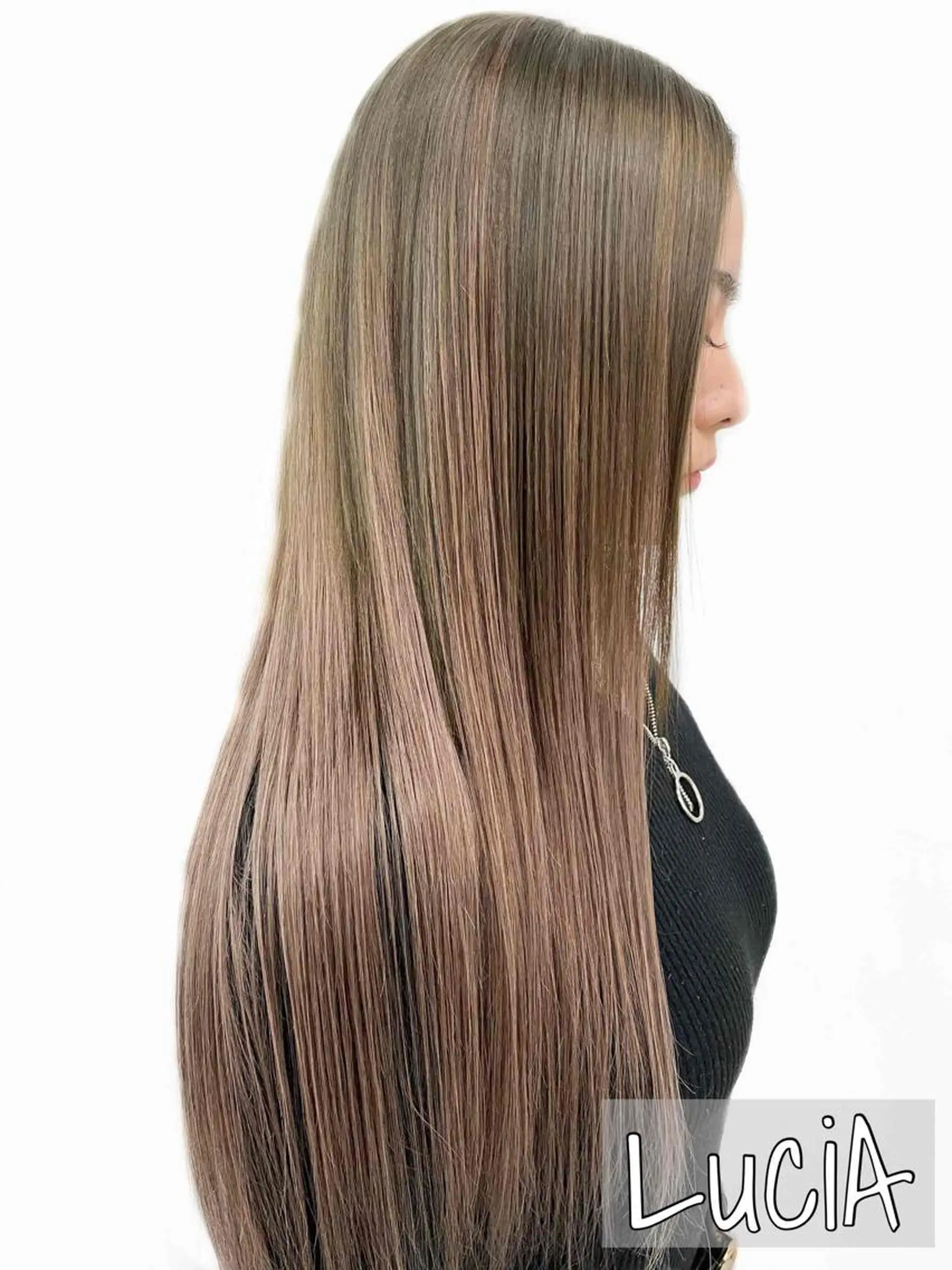 ロング ヘアアレンジ エクステ ヘアセット LuciA エクステカラーのヘアスタイル