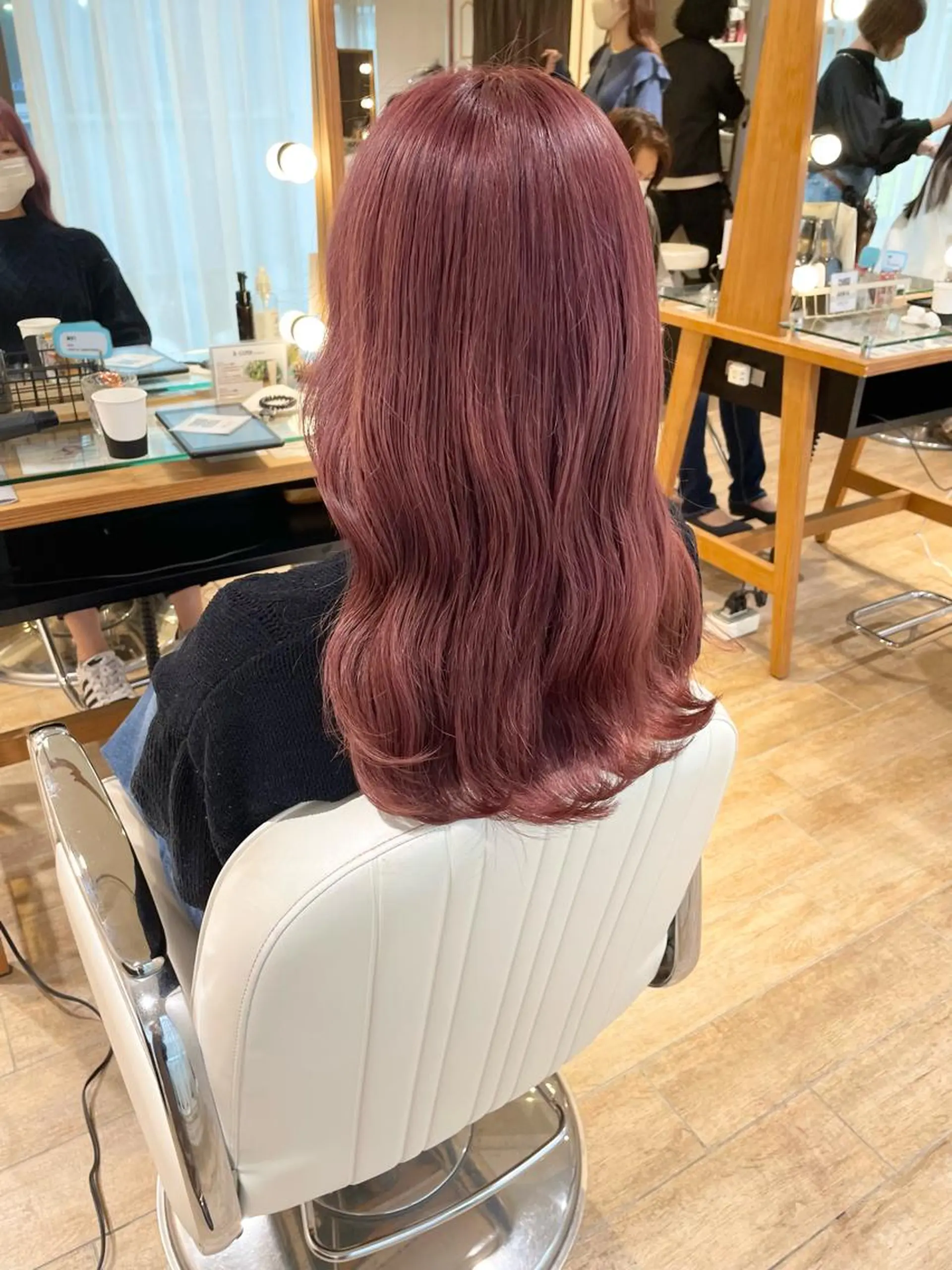 セミロング カラー ヘアアレンジ ヘアカラー トリートメント ハイトーンピンク🍑 ブリーチ🍑RINAのヘアスタイル