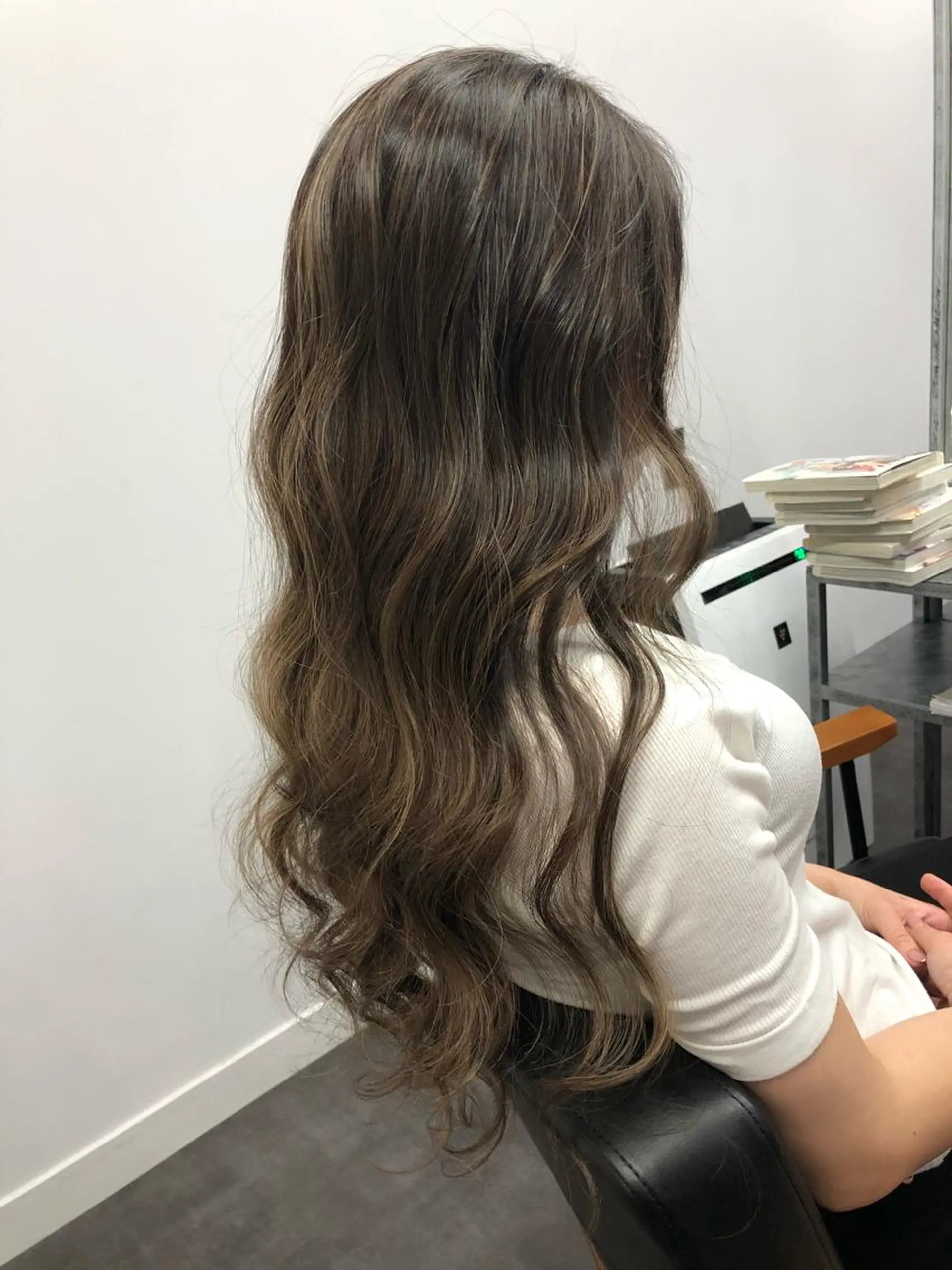 セミロング カラー ヘアアレンジ ヘアカラー トリートメント 大塚 貴之のヘアスタイル