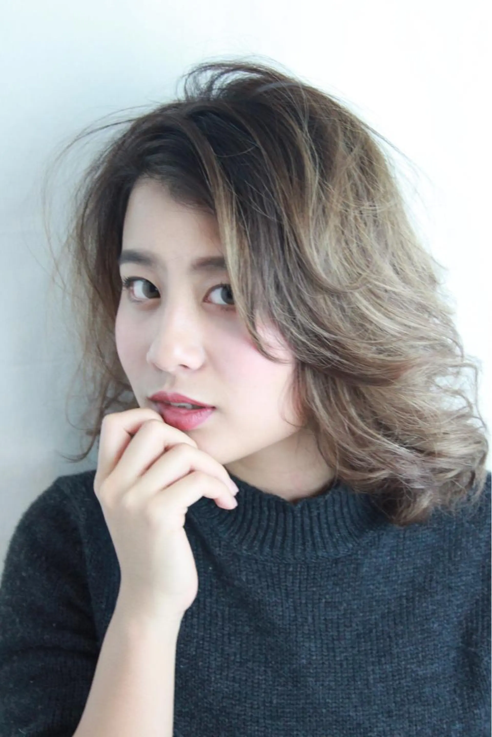 ミディアム H (エイチ) 烏丸御池店のヘアスタイル