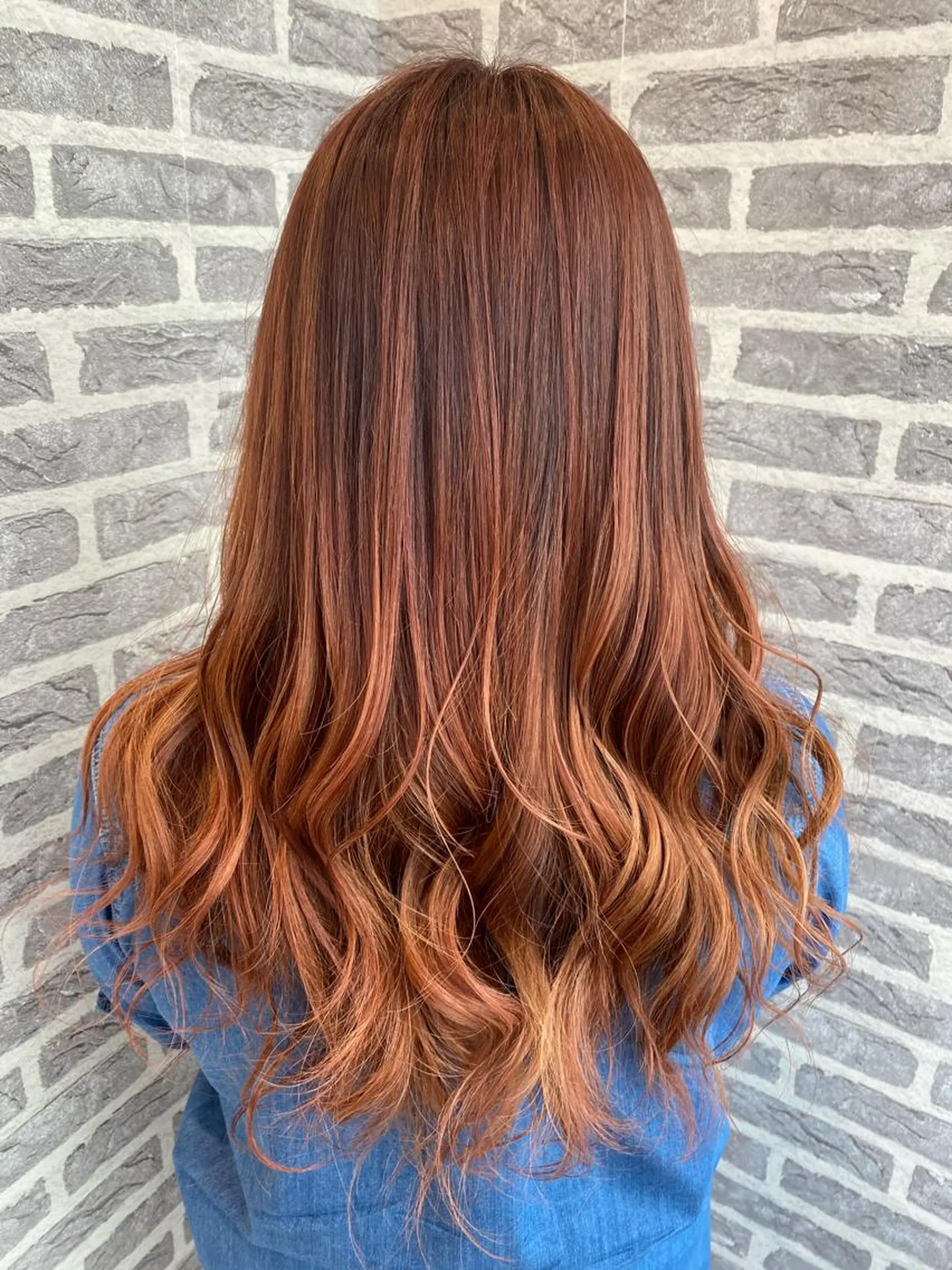 カラー EARTH岩槻店 azusaのヘアスタイル