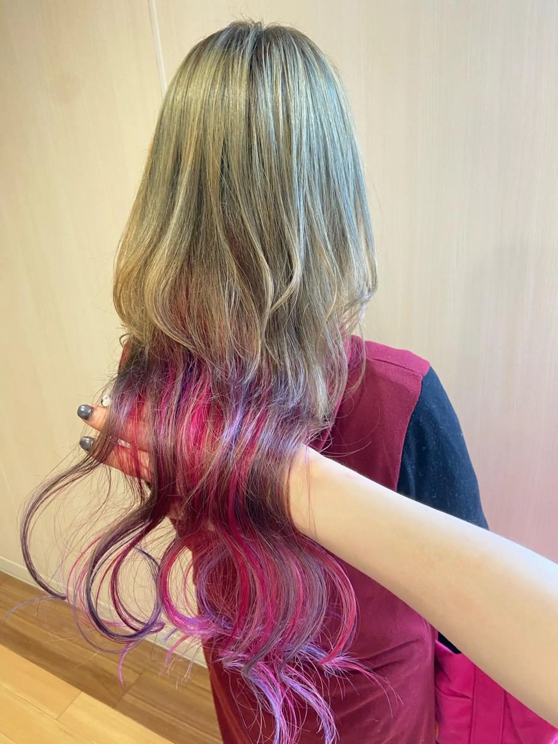 ロング 川本 あゆのヘアスタイル