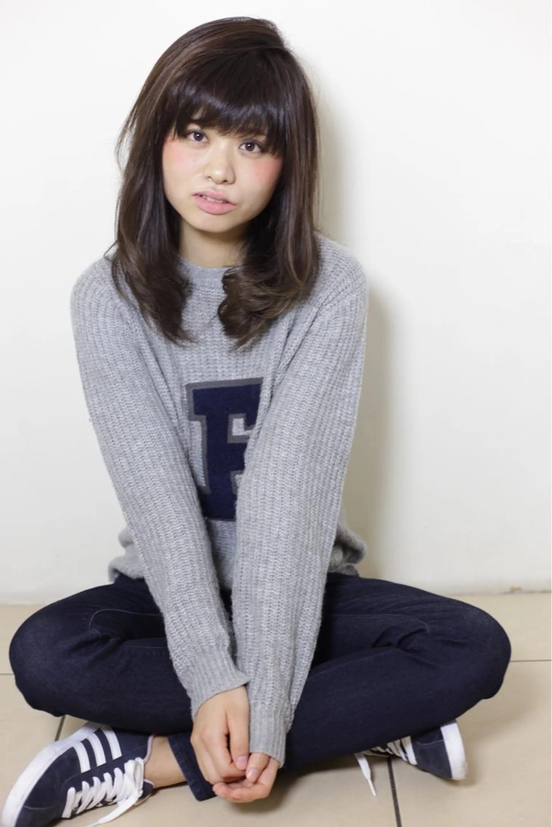 ミディアム カラー タジマ ヤスヒサのヘアスタイル