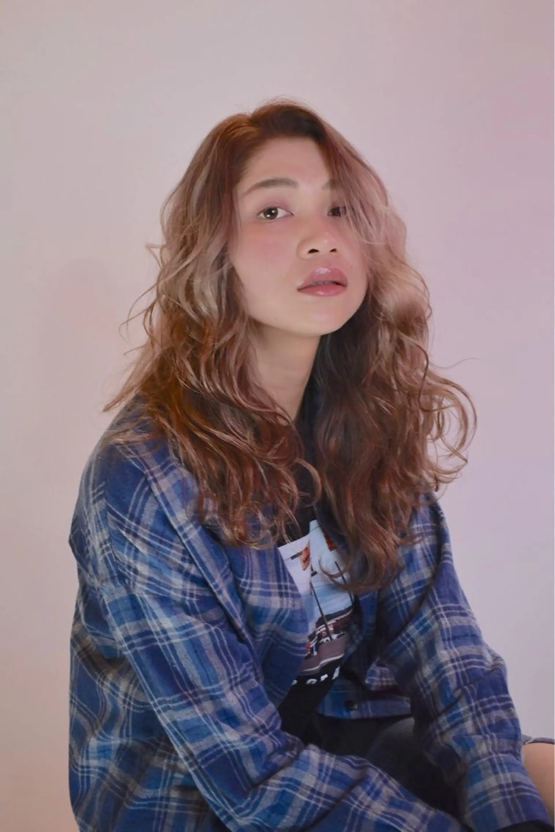 ロング カラー ベージュカラー ミルクティーベージュ ヘアカラー トリートメント ✨髪質改善縮毛矯正✨ 宇田川修平のエステ・リラクイメージ