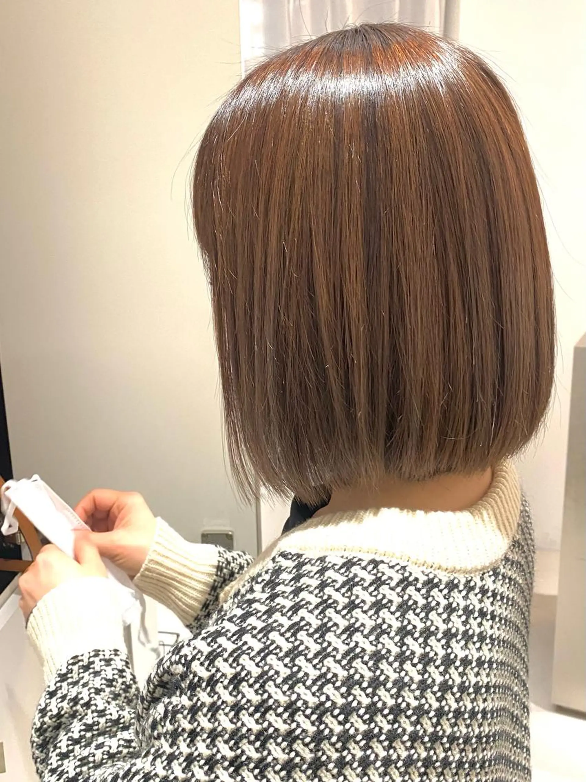 ミディアム カラー ブリーチ 透明感カラー ハイライトカラー ボブ ハイライト カット ヘアカラー トリートメント 谷合 貴志のヘアスタイル