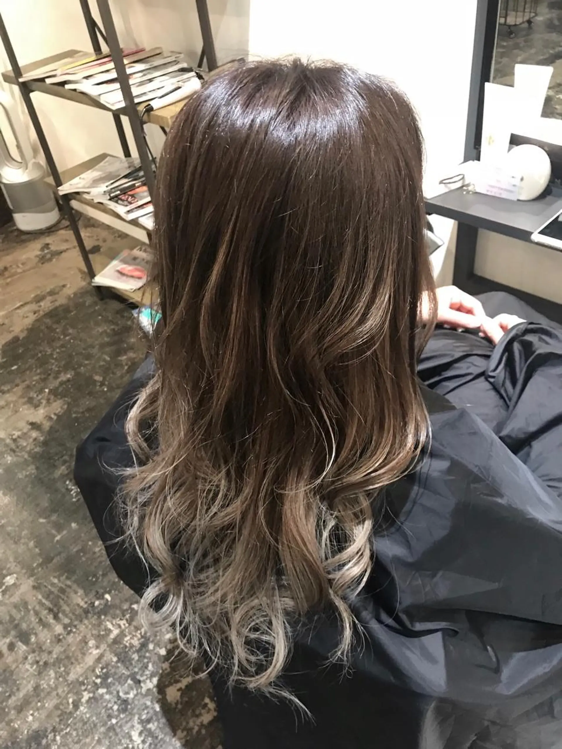 カラー グラデーションカラー ハイライトカラー UMEDA FIGAROのヘアスタイル