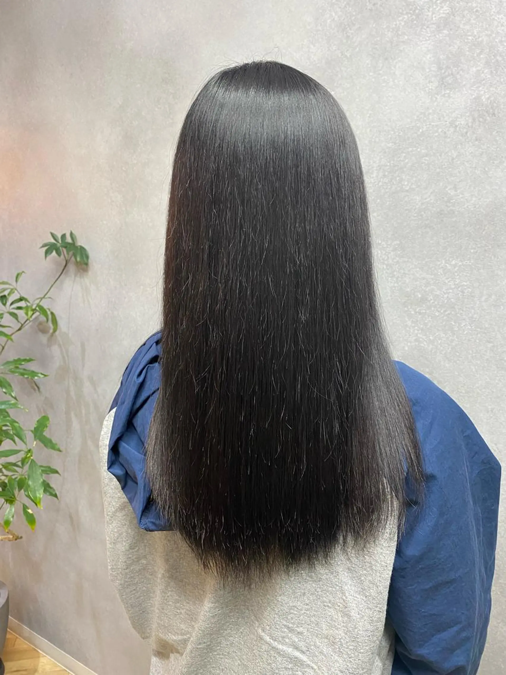 ロング 立野 希沙のヘアスタイル