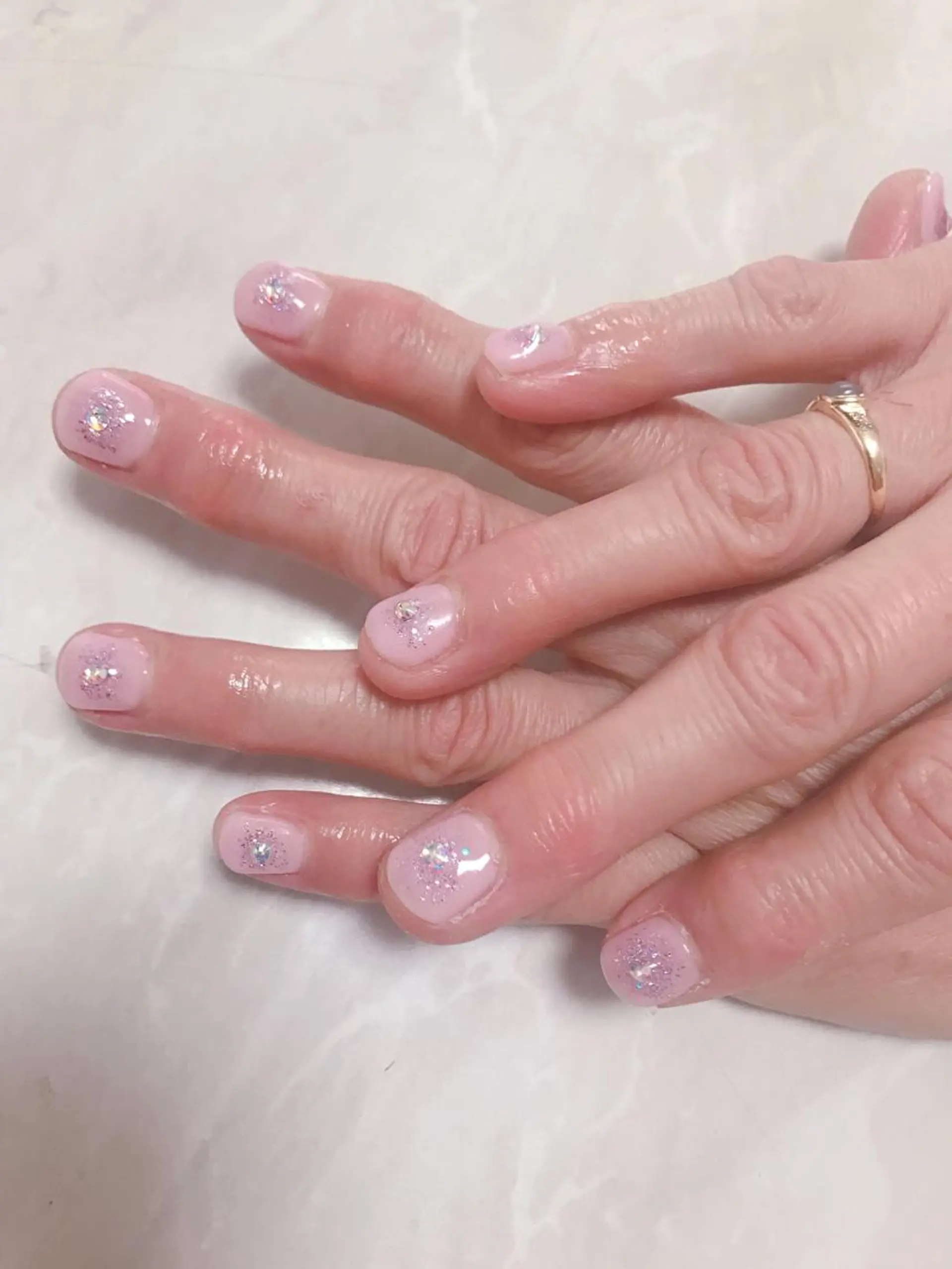 ネイル キラキラネイル owlnail /持込みデザイン専門のネイルデザイン