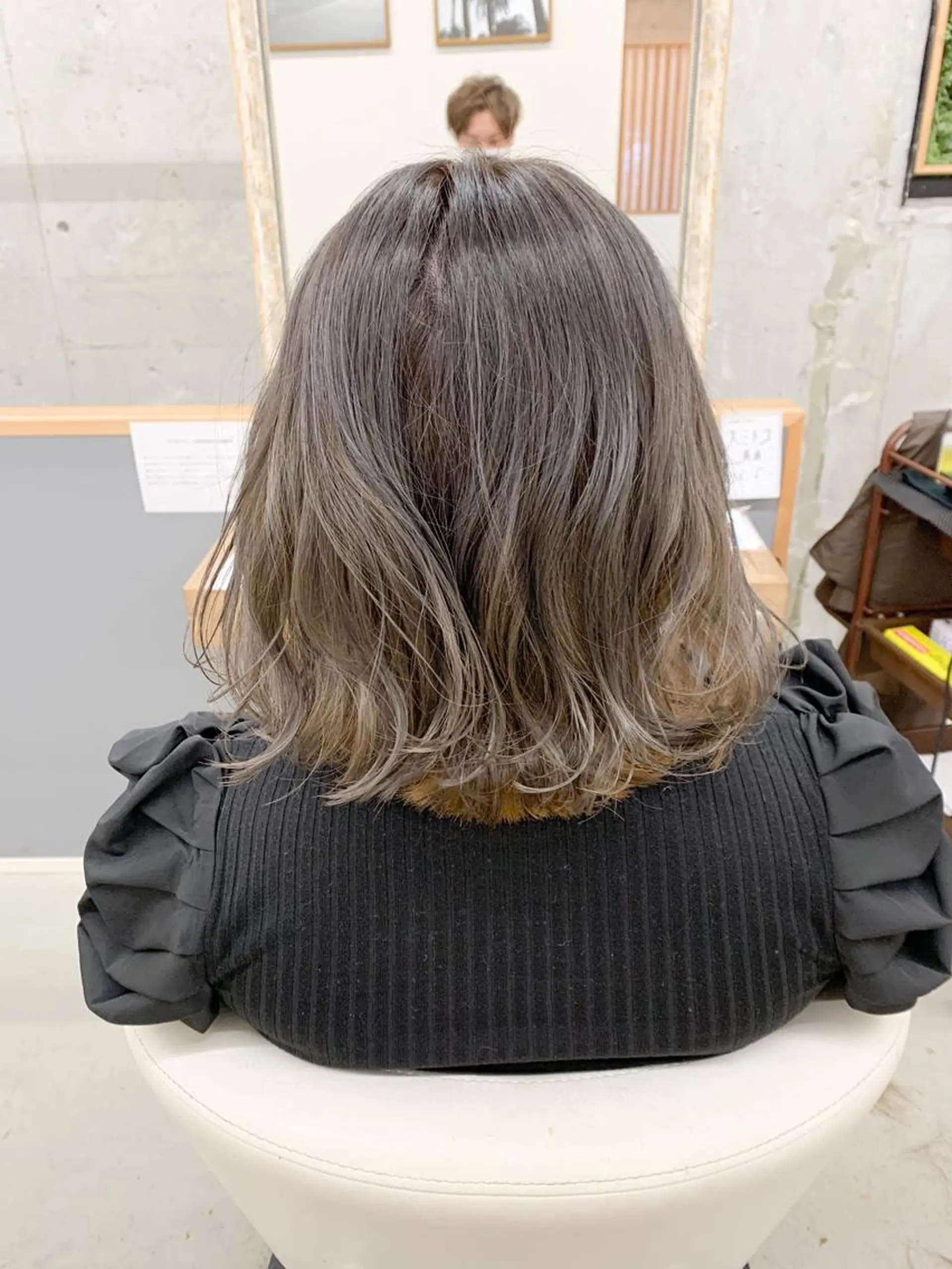 ミディアム カラー パーマ ヘアアレンジ メンズ キッズ ネイル マツエク・マツパ 結婚式・ブライダル 切りっぱなしボブ ミディアムパーマ メンズバレイヤージュ メンズハイライト カット ヘアカラー 角床直哉 カラーカットNO 1のヘアスタイル