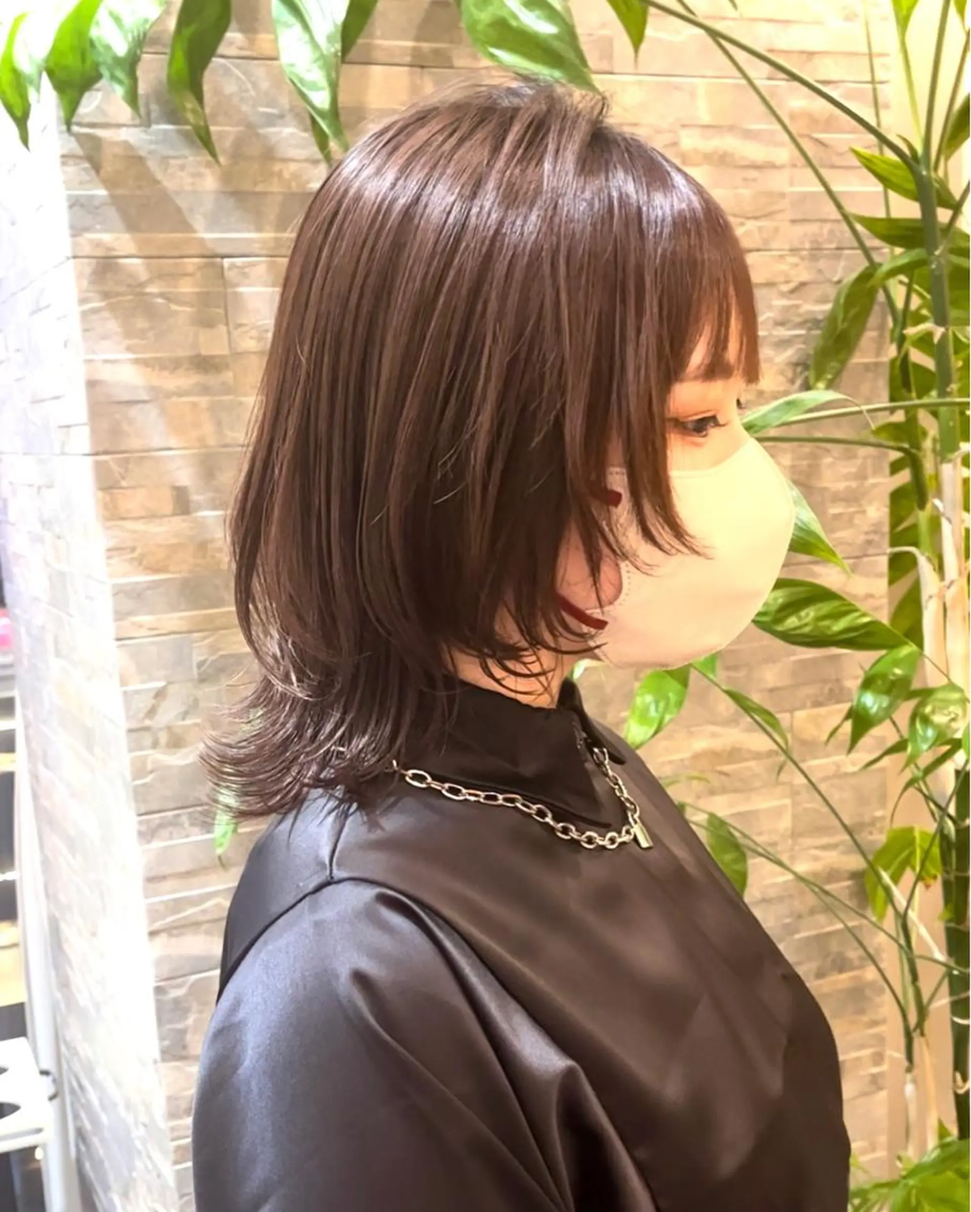 ミディアム 大阪ウルフカット 🐺デザインカラーのヘアスタイル