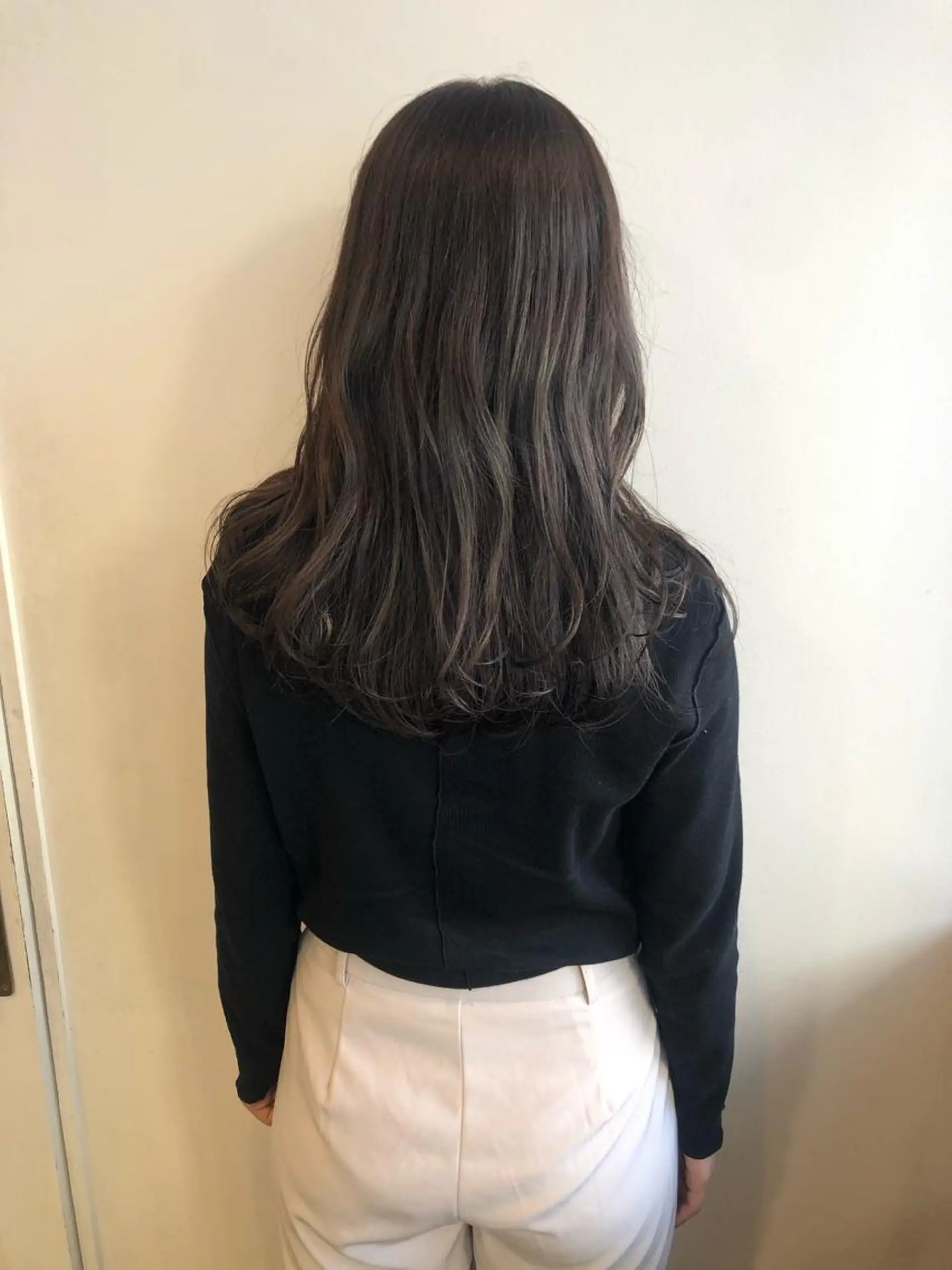 ロング カラー カット ヘアカラー トリートメント MIOベージュカラー 柔らかいカラーのヘアスタイル