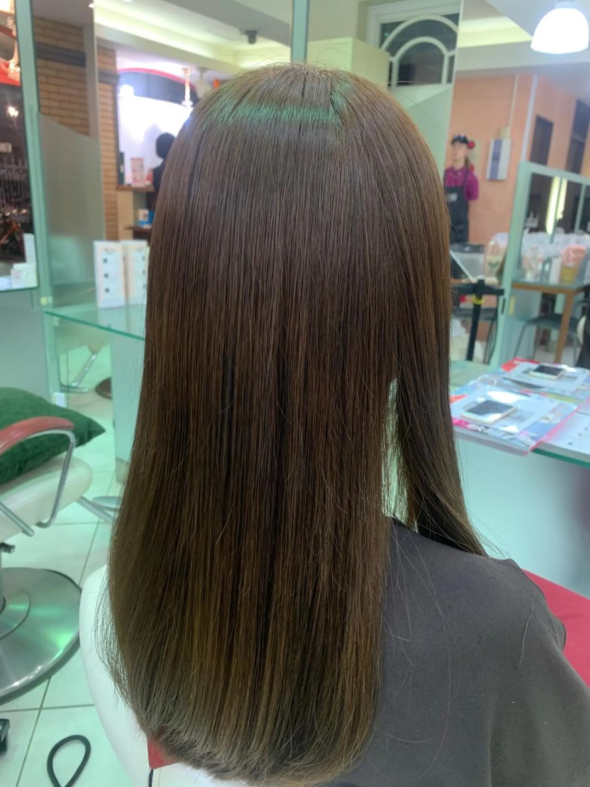 セミロング カラー 今村 愛美のヘアスタイル