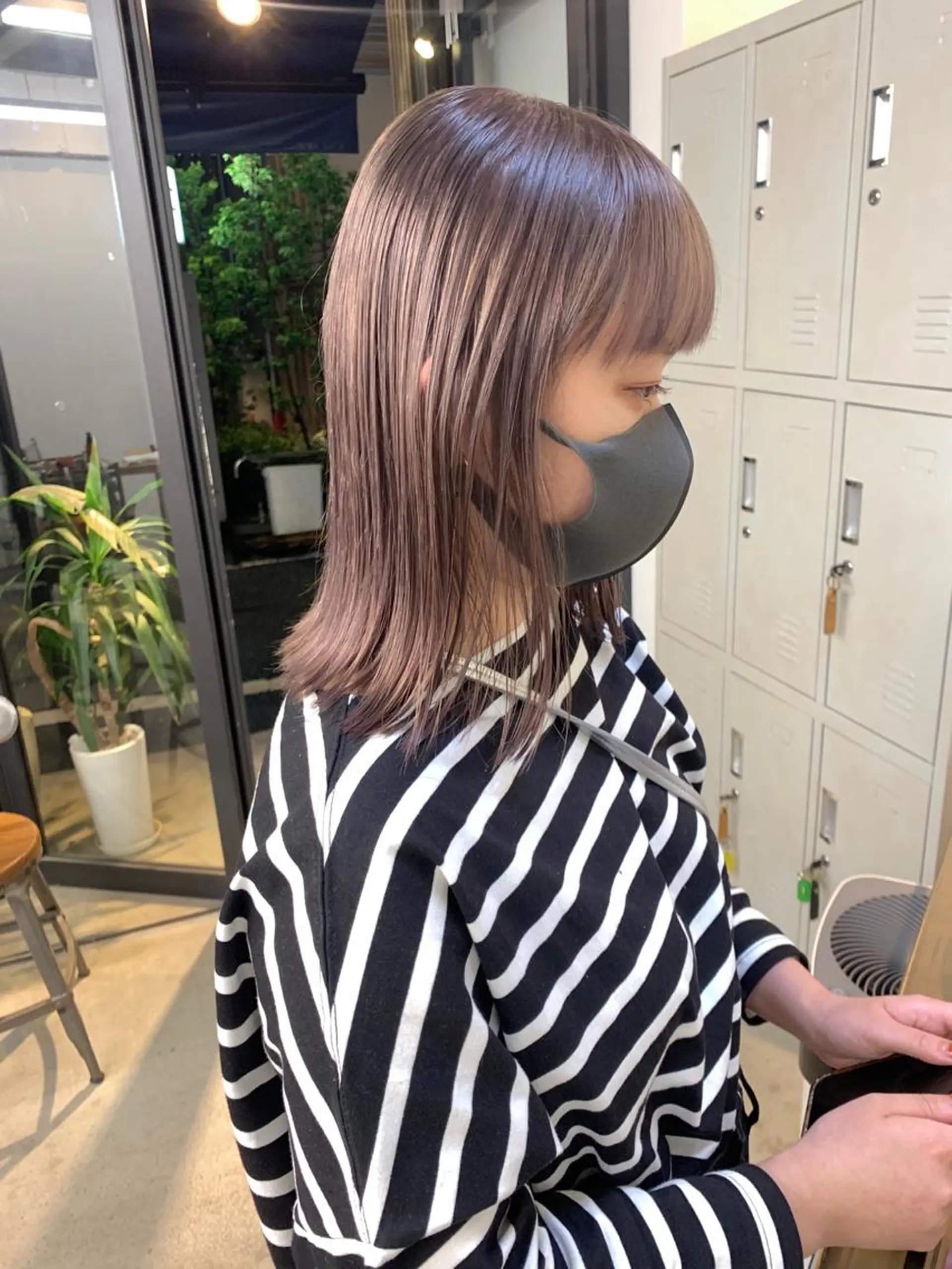 ミディアム カラー ベージュカラー ラベンダーカラー ラベンダーベージュ leben serikaのヘアスタイル