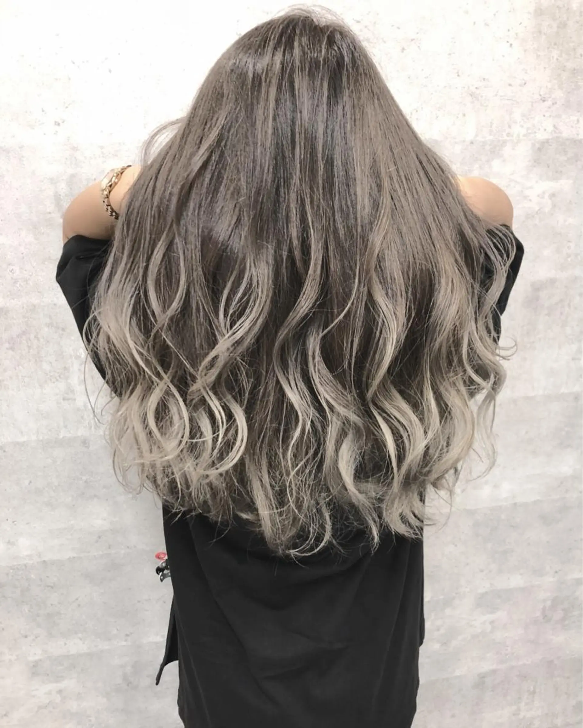 セミロング カラー 髪質改善 中川　翔のヘアスタイル