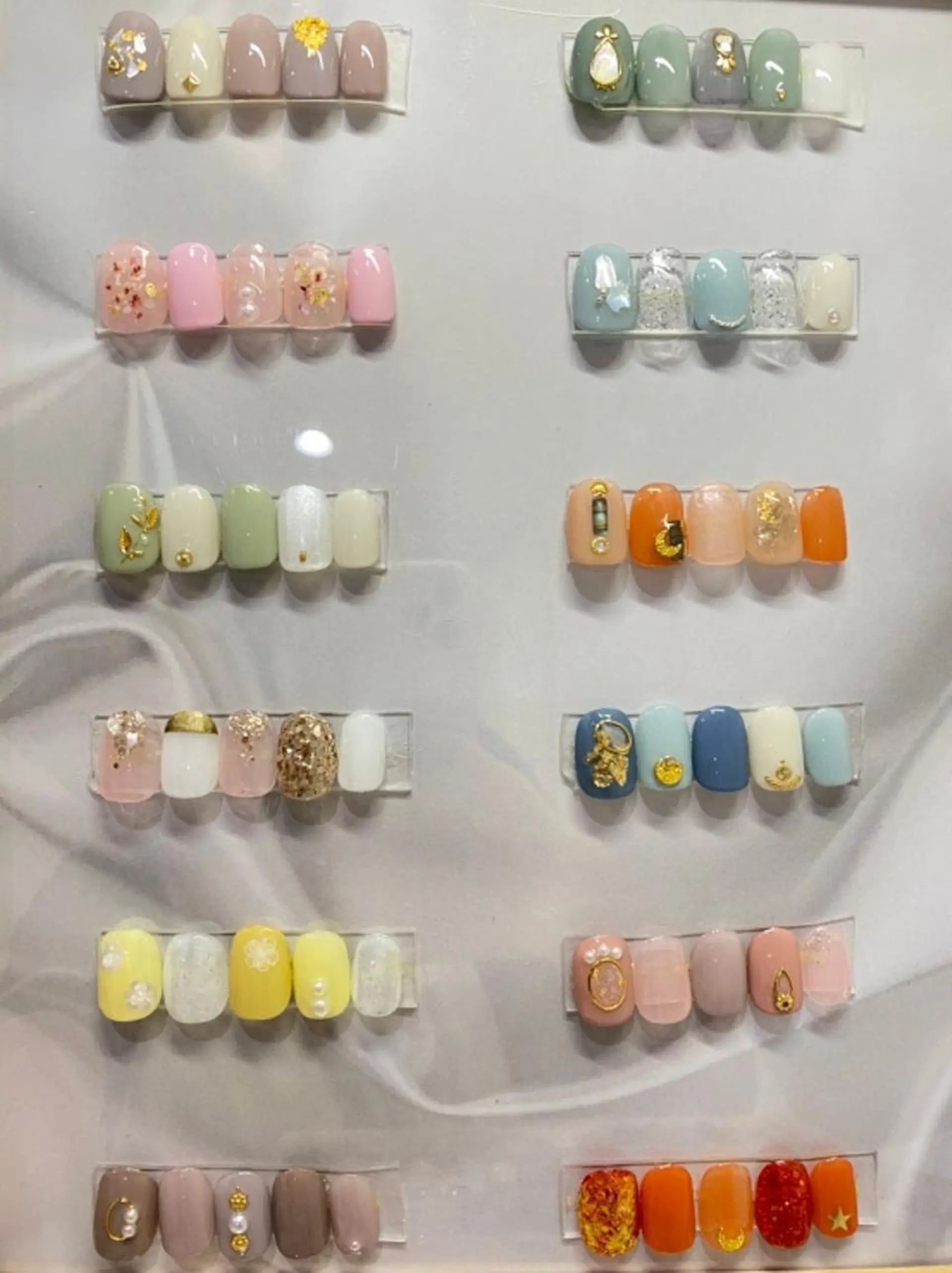ネイル Nail&eye Belire 新宿のネイルデザイン