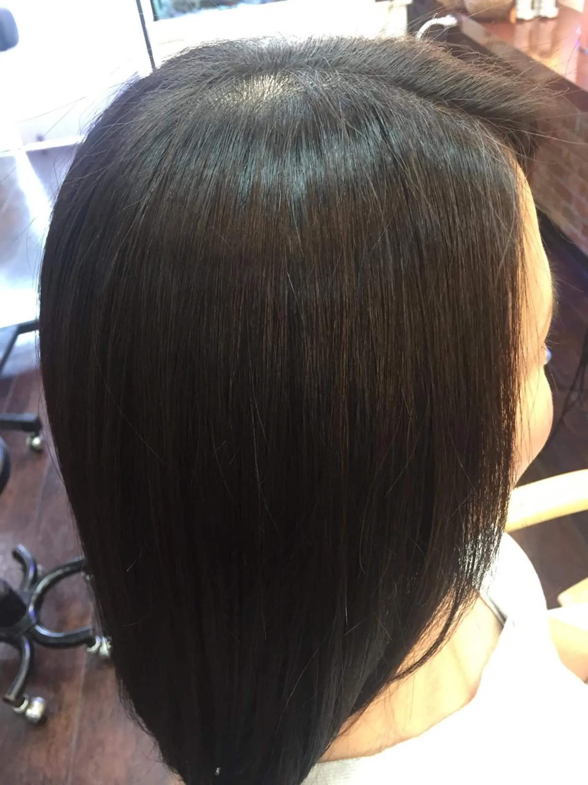 セミロング パーマ 桧山 真のヘアスタイル