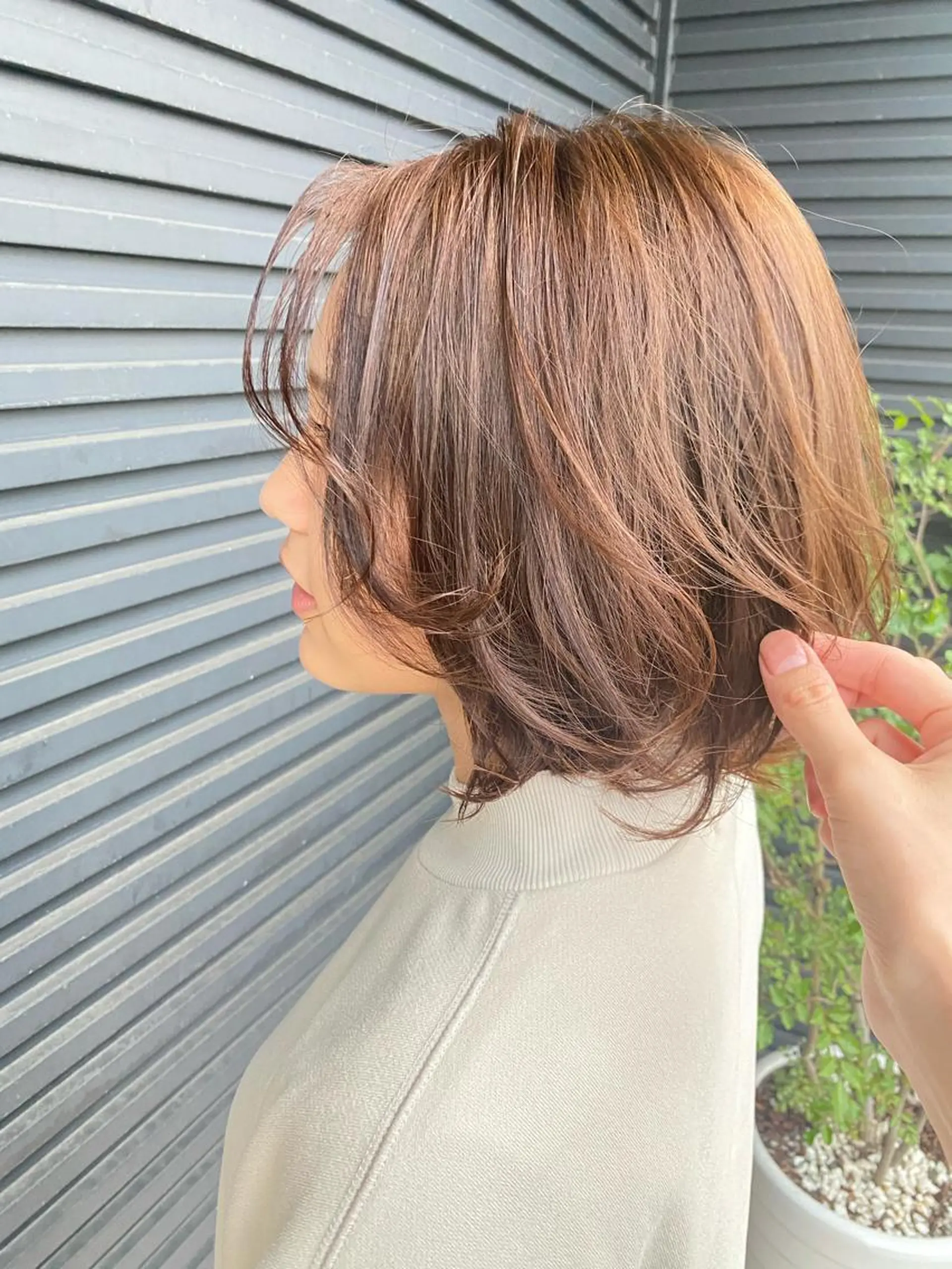 ミディアム カラー ブリーチ ブリーチなしカラー ヘアカラー NATURAL MOMOMIのヘアスタイル
