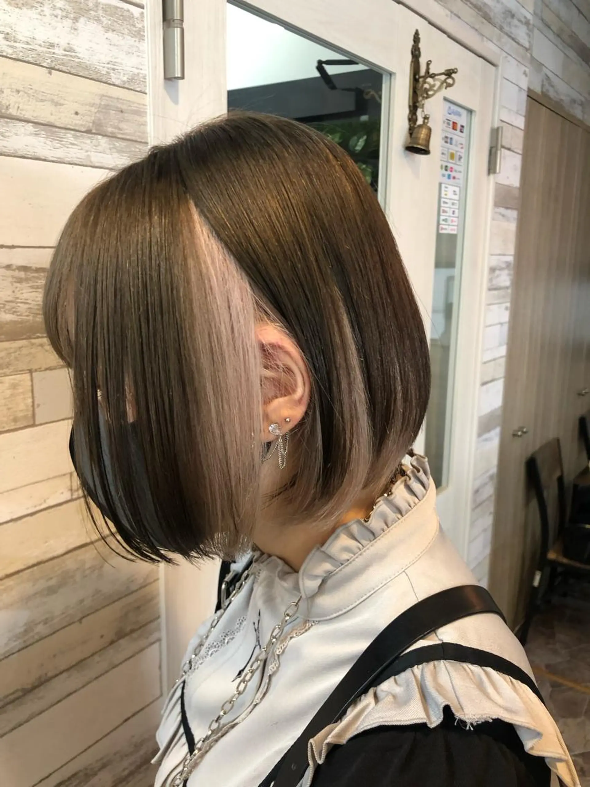 ショート ボブ 🪄🫧ハイトーン/ 乙津茜🐰L'wisのヘアスタイル