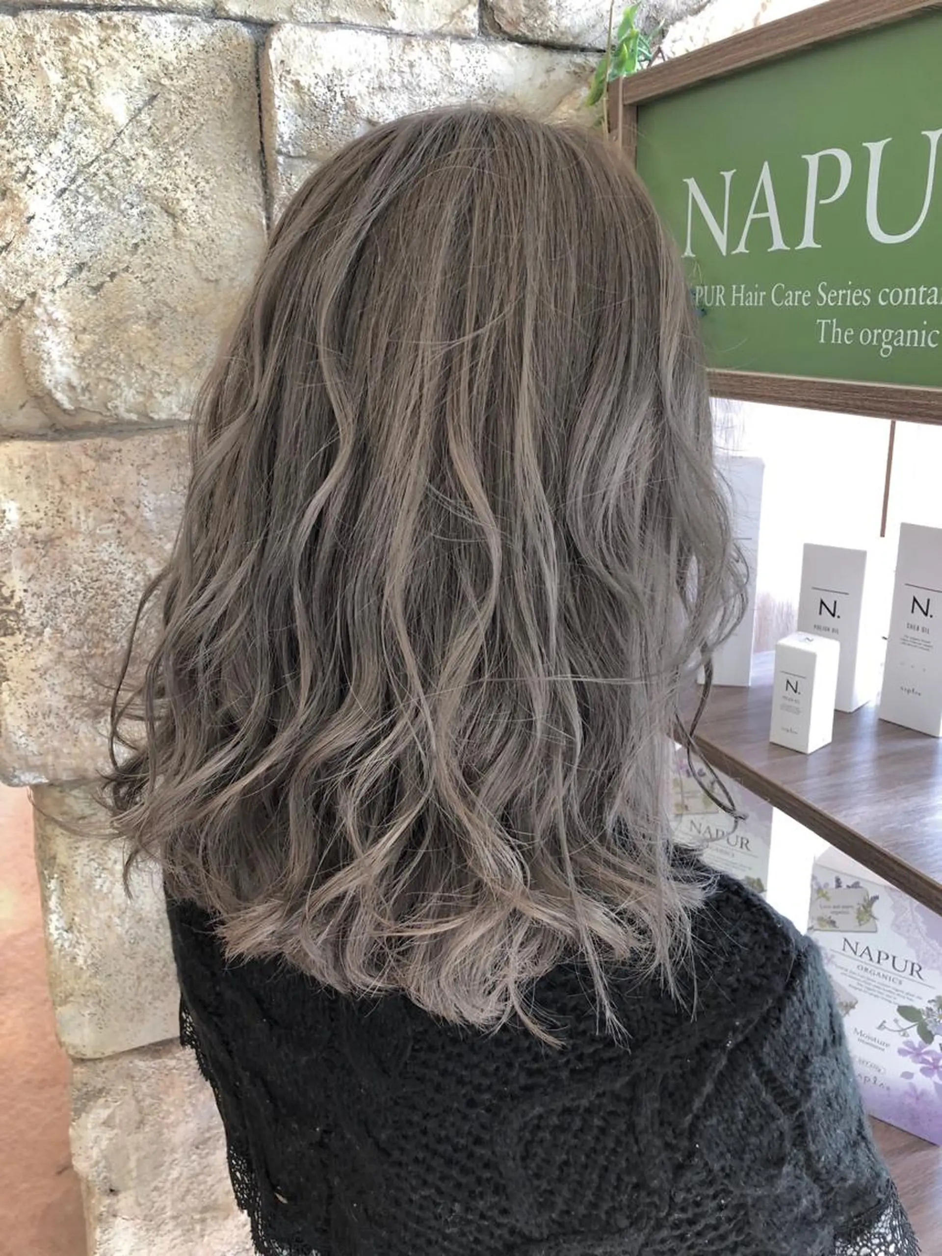 ロング カラー ベージュカラー ミルクティーベージュ 大竹 哲也のヘアスタイル