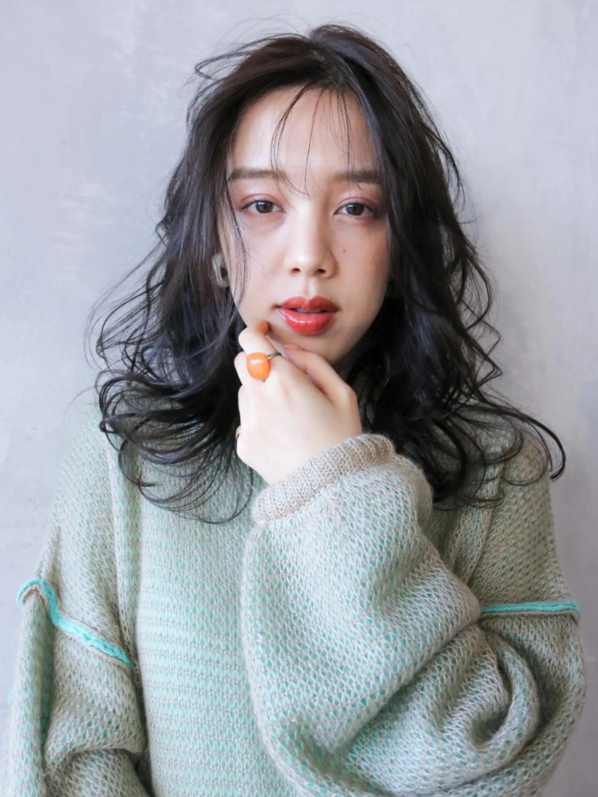 ロング カラー パーマ ヘアアレンジ アッシュ ブルーカラー ブルージュ 透明感カラー ロング ITbyALBUM 中野店のヘアスタイル