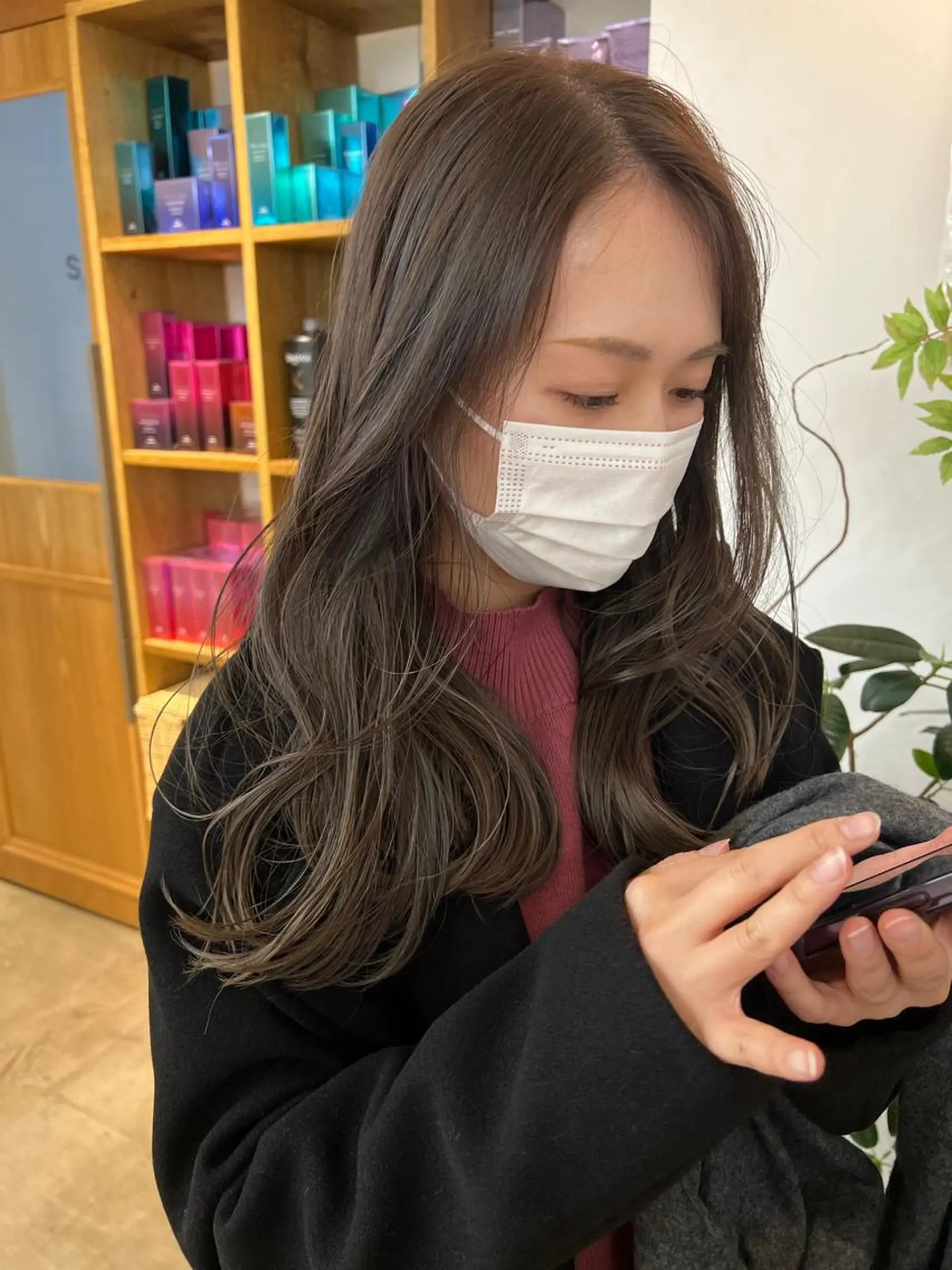 ロング カラー ブリーチ 透明感カラー ダブルカラー ブリーチなしカラー ✨️今だけ無料✨️ 鶴田みなみのヘアスタイル