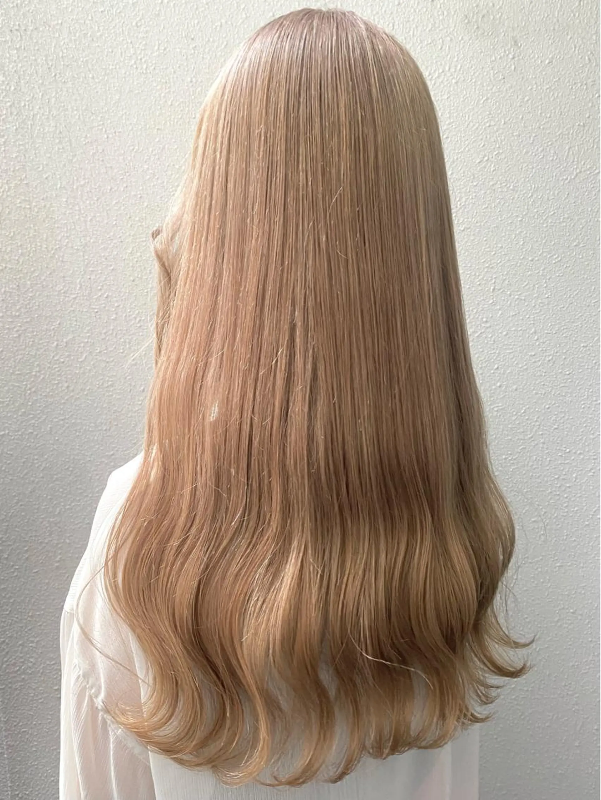 カラー ベージュカラー ミルクティーベージュ 中村 彩夏のヘアスタイル