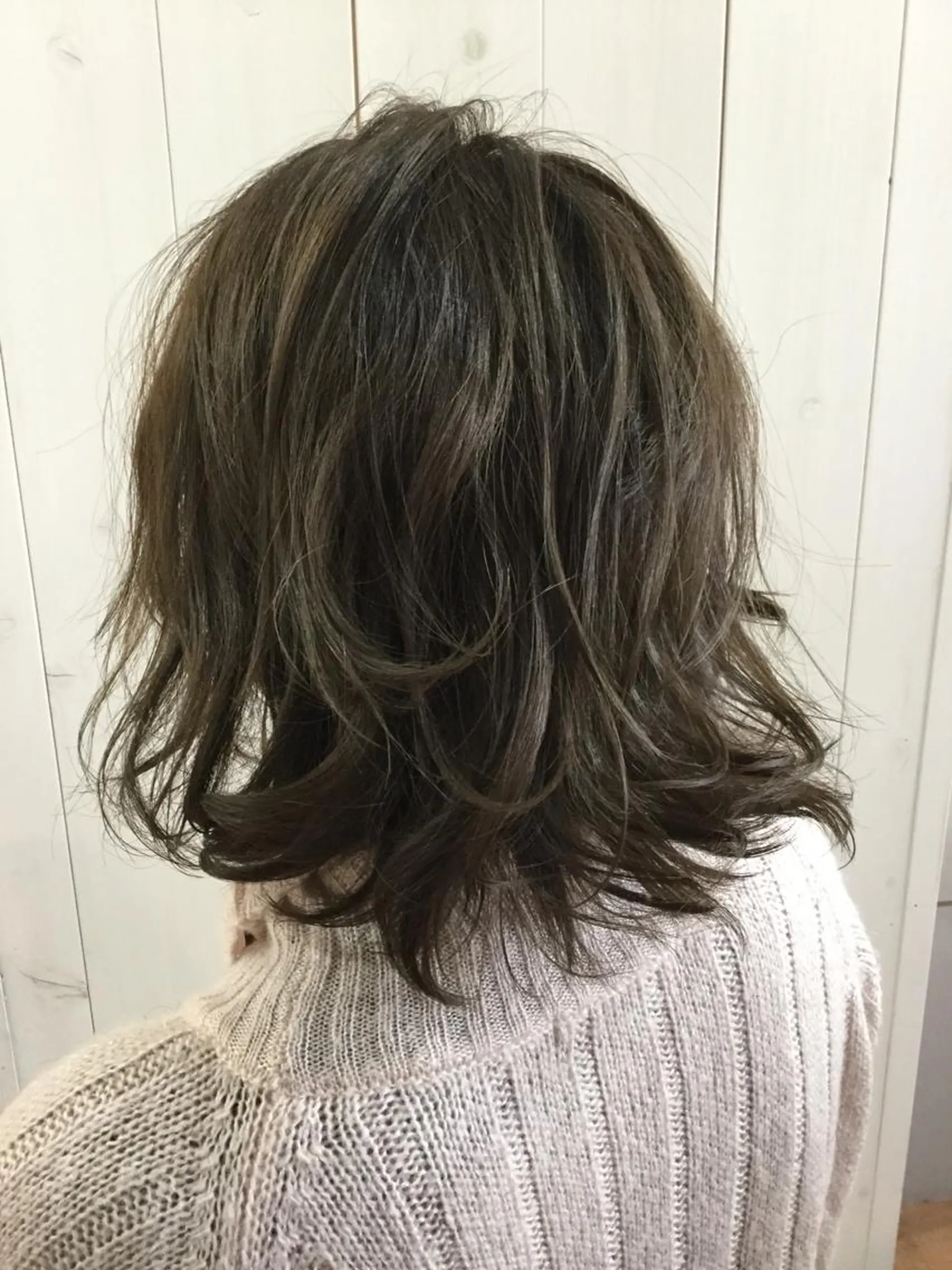 ミディアム カラー 【mokuオーナー】 ちはるのヘアスタイル