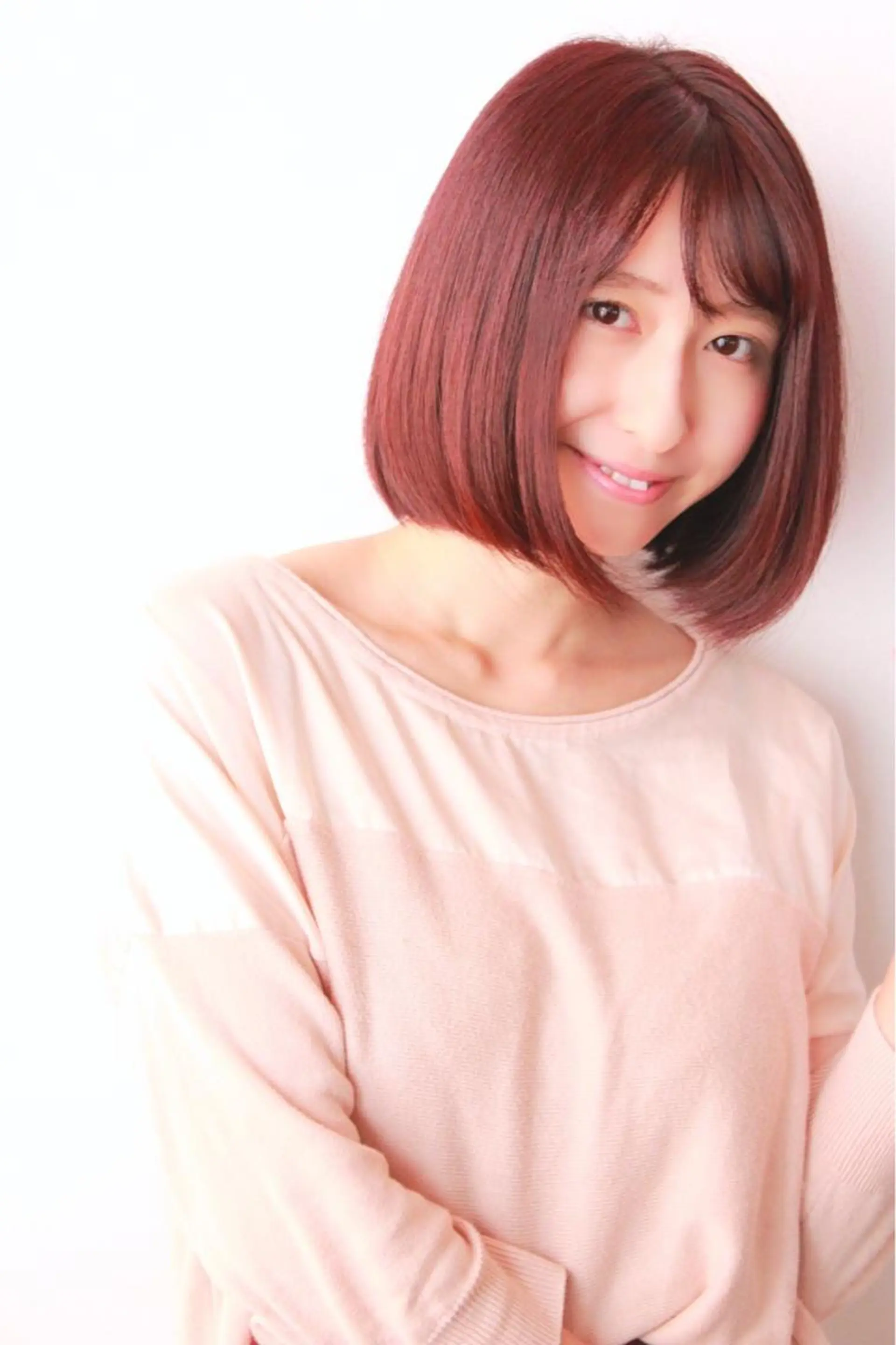 ミディアム カラー ピンクカラー ローズカラー レイヤーカット Live店長 yumenaのヘアスタイル