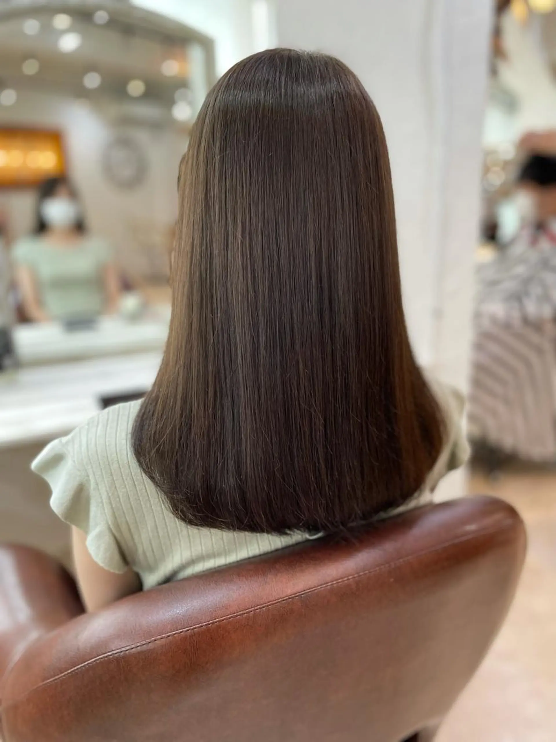 セミロング カラー グレージュ オリーブグレージュ オリーブグレー すずき えりのヘアスタイル