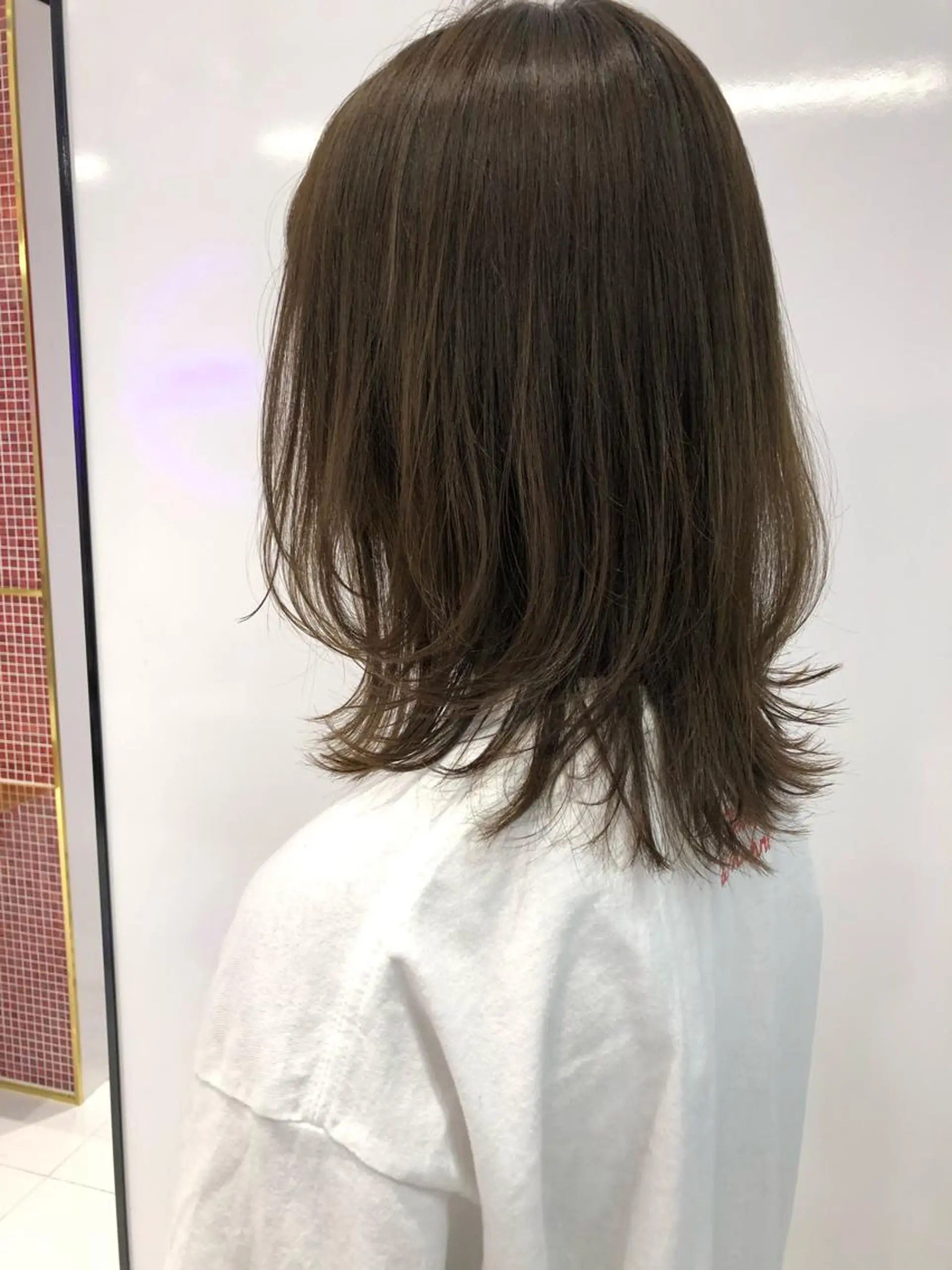 ミディアム カラー ブリーチ ブリーチなしカラー レイヤーカット keen吉祥寺所属・相川 愛実のヘアスタイル