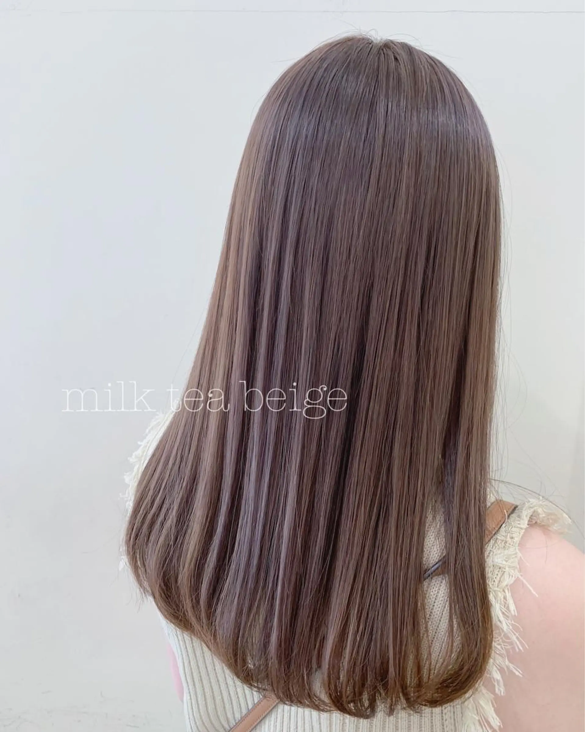 セミロング カラー ベージュカラー ブリーチ カット ヘアカラー 縮毛矯正 トリートメント ぱつっとボブ/ 小野あかねのヘアスタイル