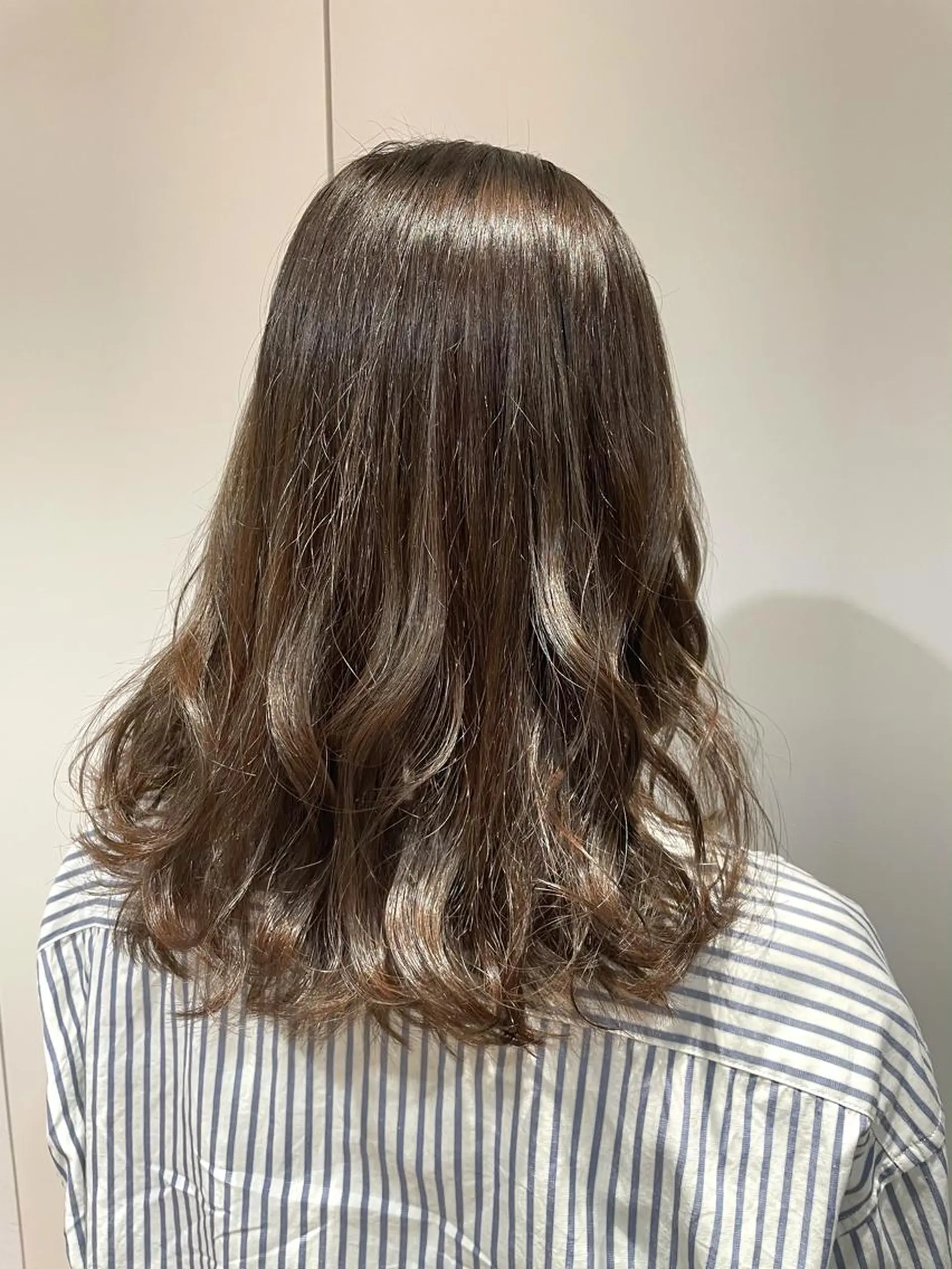 ミディアム カラー 🌈🌸あおき みちる🌟💗のヘアスタイル