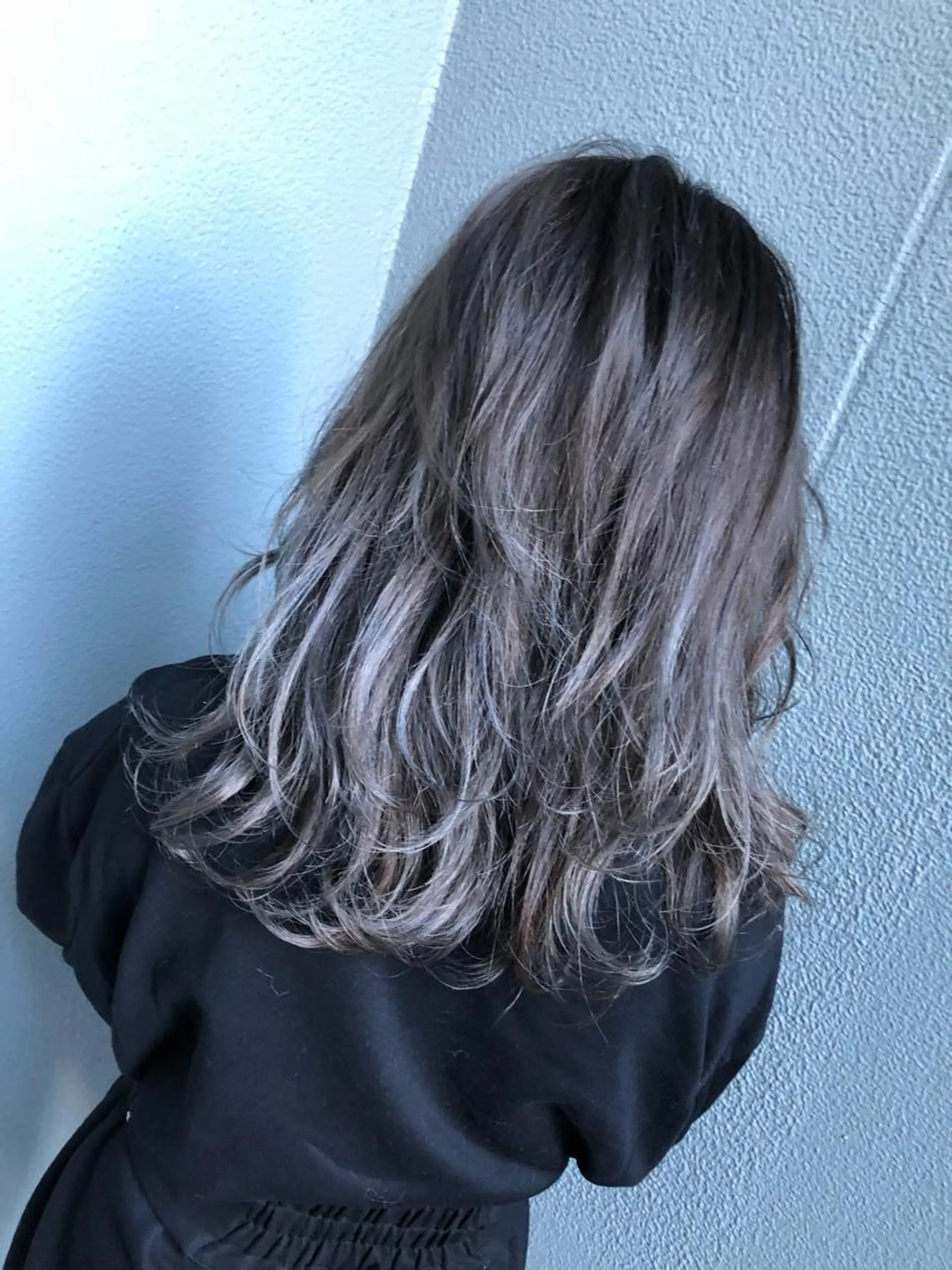 セミロング カラー グレージュ ラベンダーカラー ラベンダーグレージュ ラベンダーグレー ヘアカラー PSY(サイ)所属・PSY(サイ)池袋 金田尚久🎨のヘアスタイル