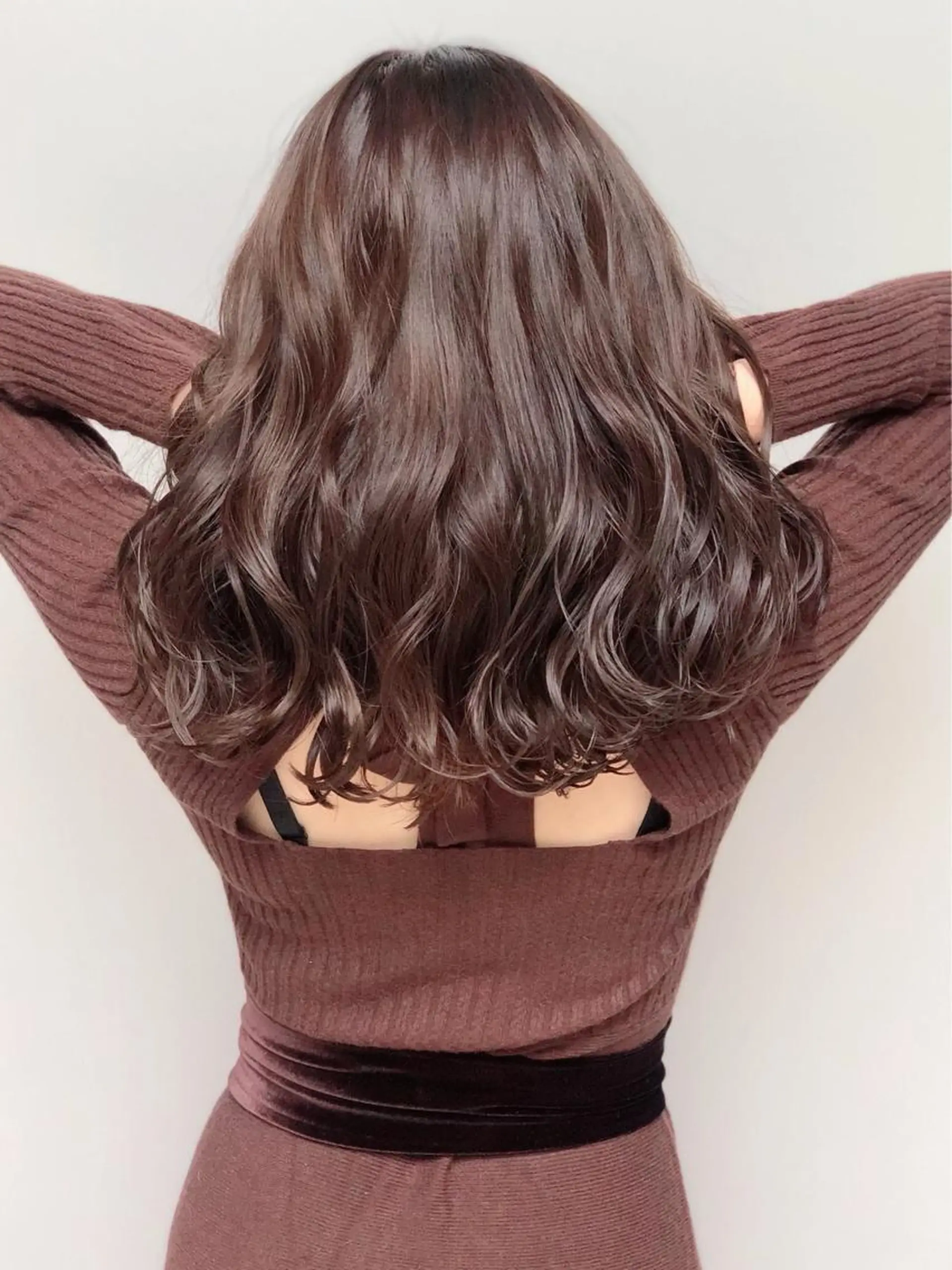 セミロング カラー ヘアアレンジ 能登谷 きよのヘアスタイル